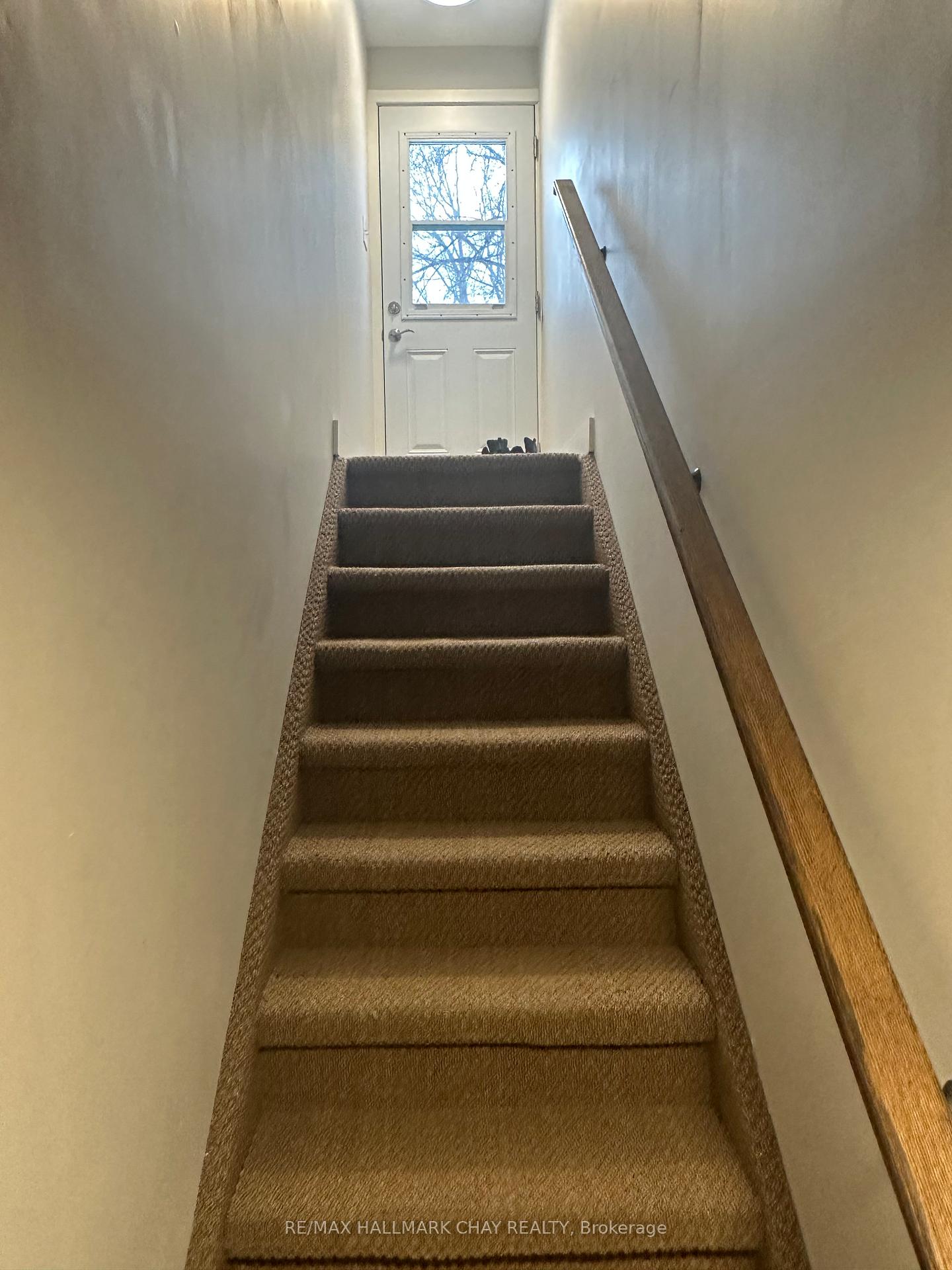 Photo 7 of Unit Lower, 68 Cook Street, Barrie, Codrington — HOMEH