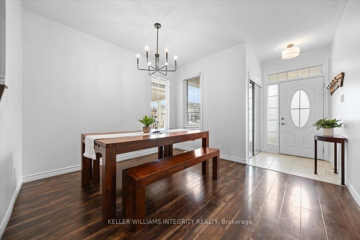 Photo 12 of 542 Dundonald Drive, Ottawa, Barrhaven - Half Moon Bay — HOMEH