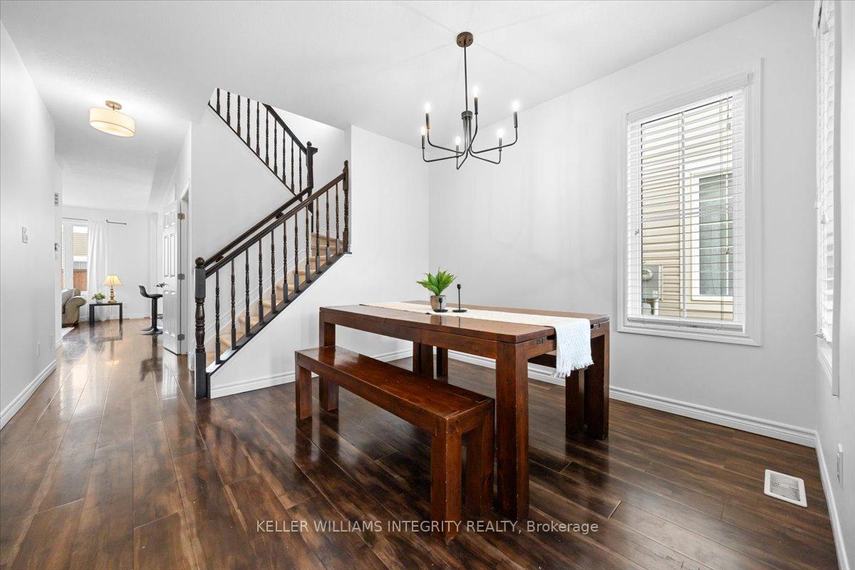 Photo 13 of 542 Dundonald Drive, Ottawa, Barrhaven - Half Moon Bay — HOMEH
