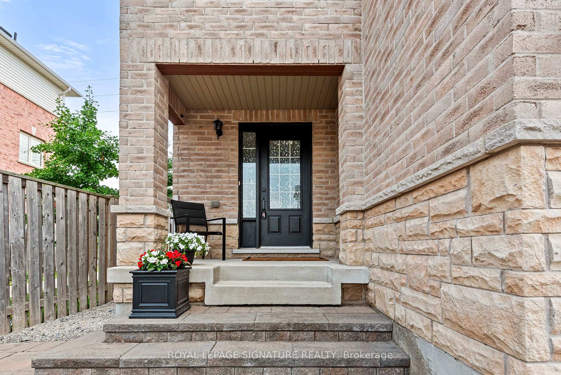 Photo 4 of 898 Audley Road N, Ajax, Central East — HOMEH