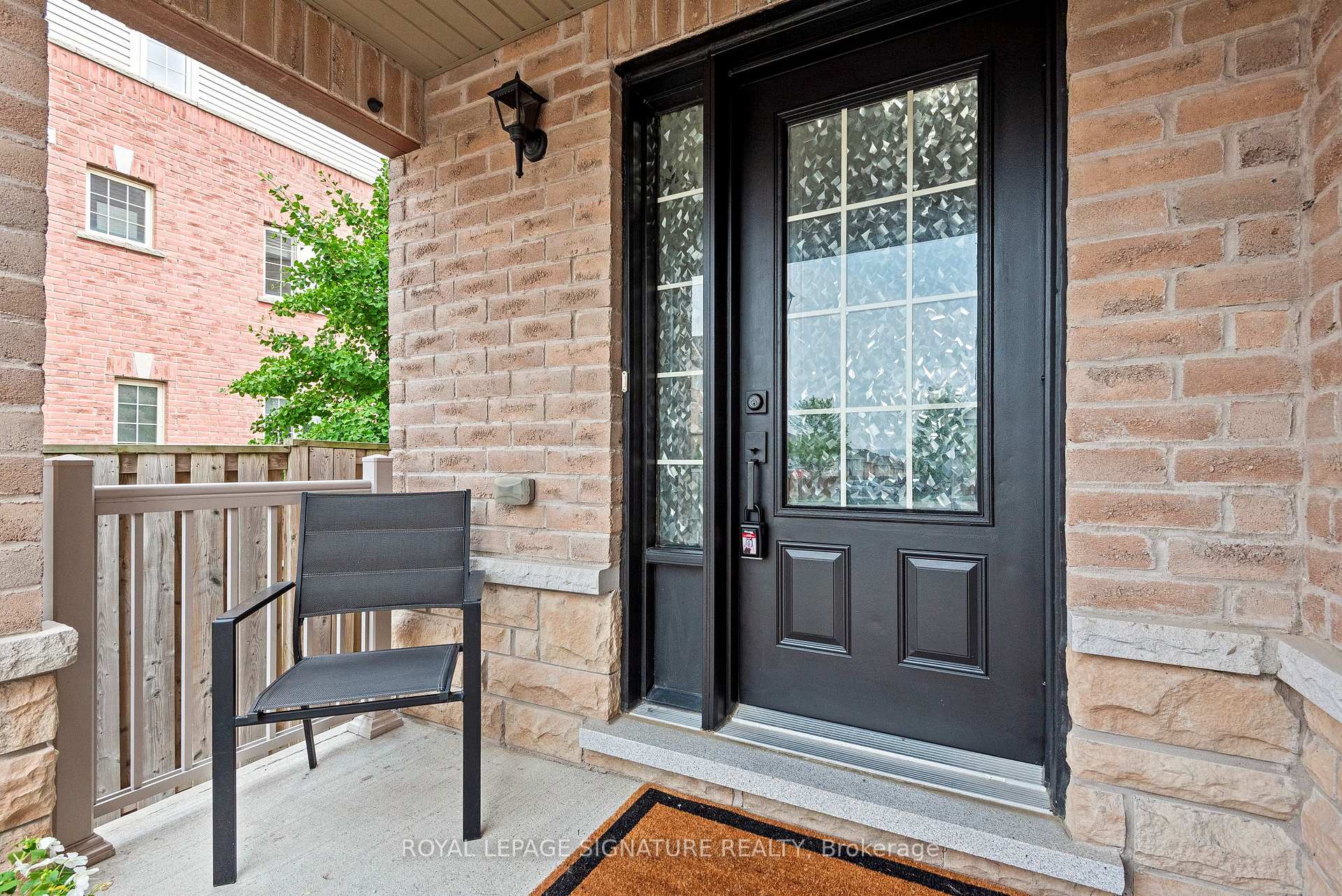 Photo 5 of 898 Audley Road N, Ajax, Central East — HOMEH