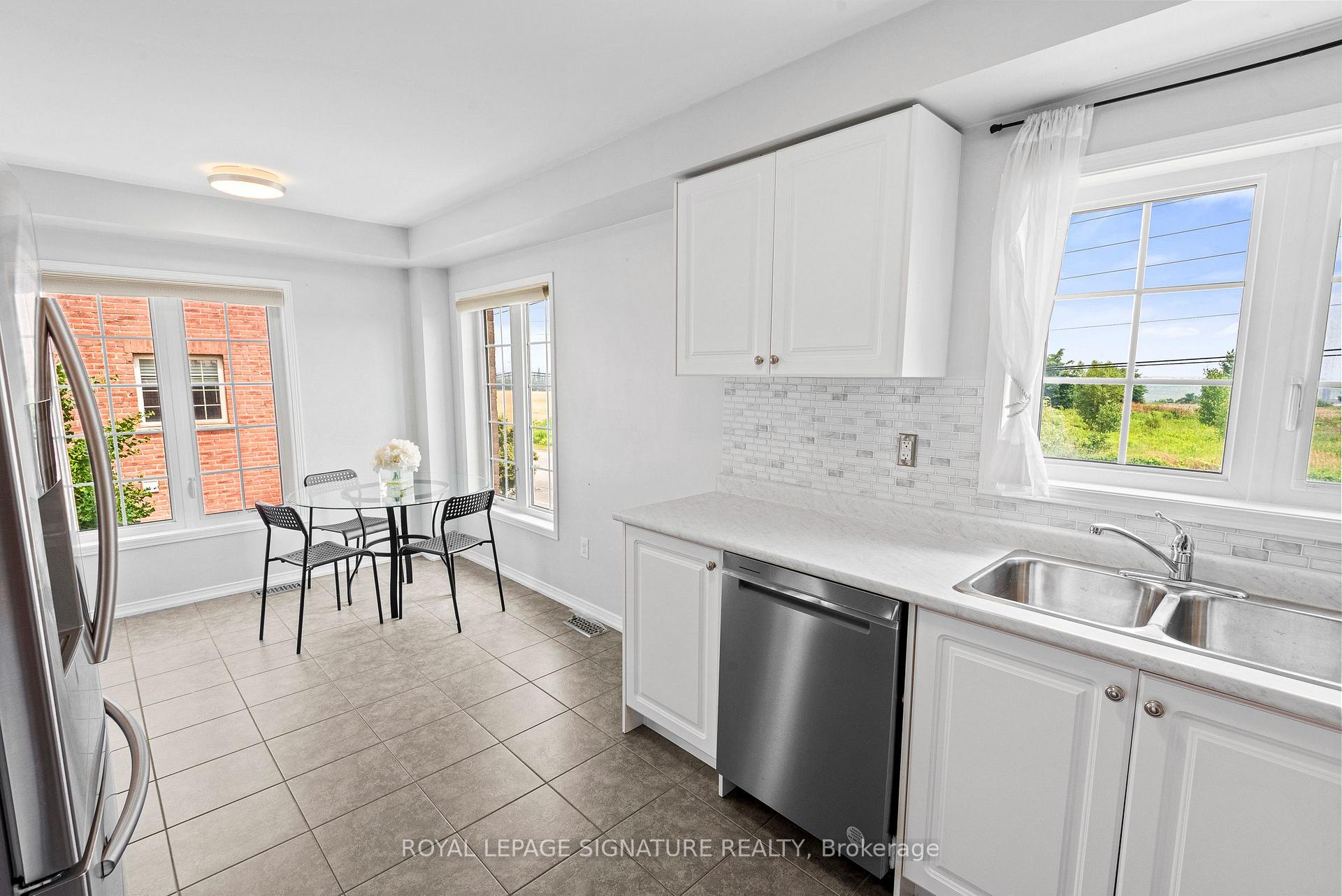 Photo 24 of 898 Audley Road N, Ajax, Central East — HOMEH