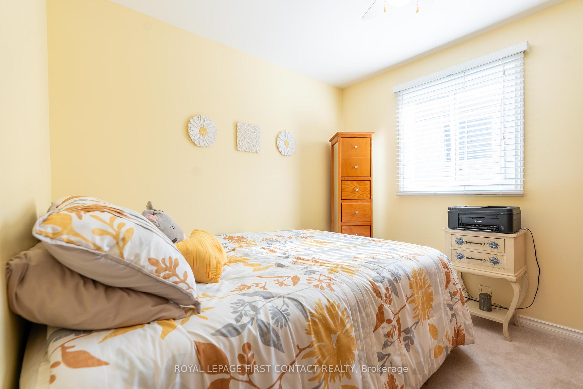 Photo 8 of 10 Grand Place, Barrie, Allandale Heights — HOMEH