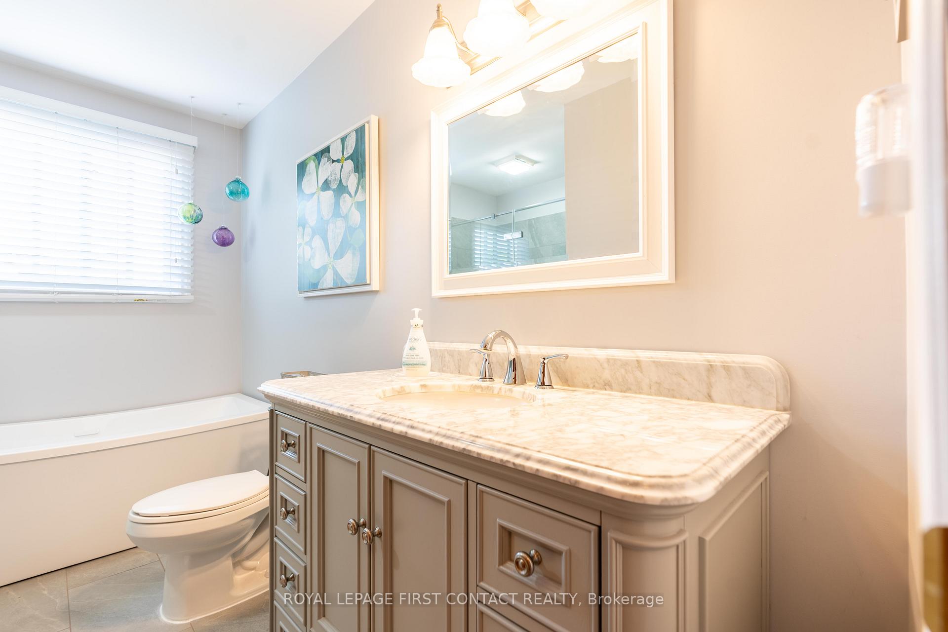 Photo 10 of 10 Grand Place, Barrie, Allandale Heights — HOMEH