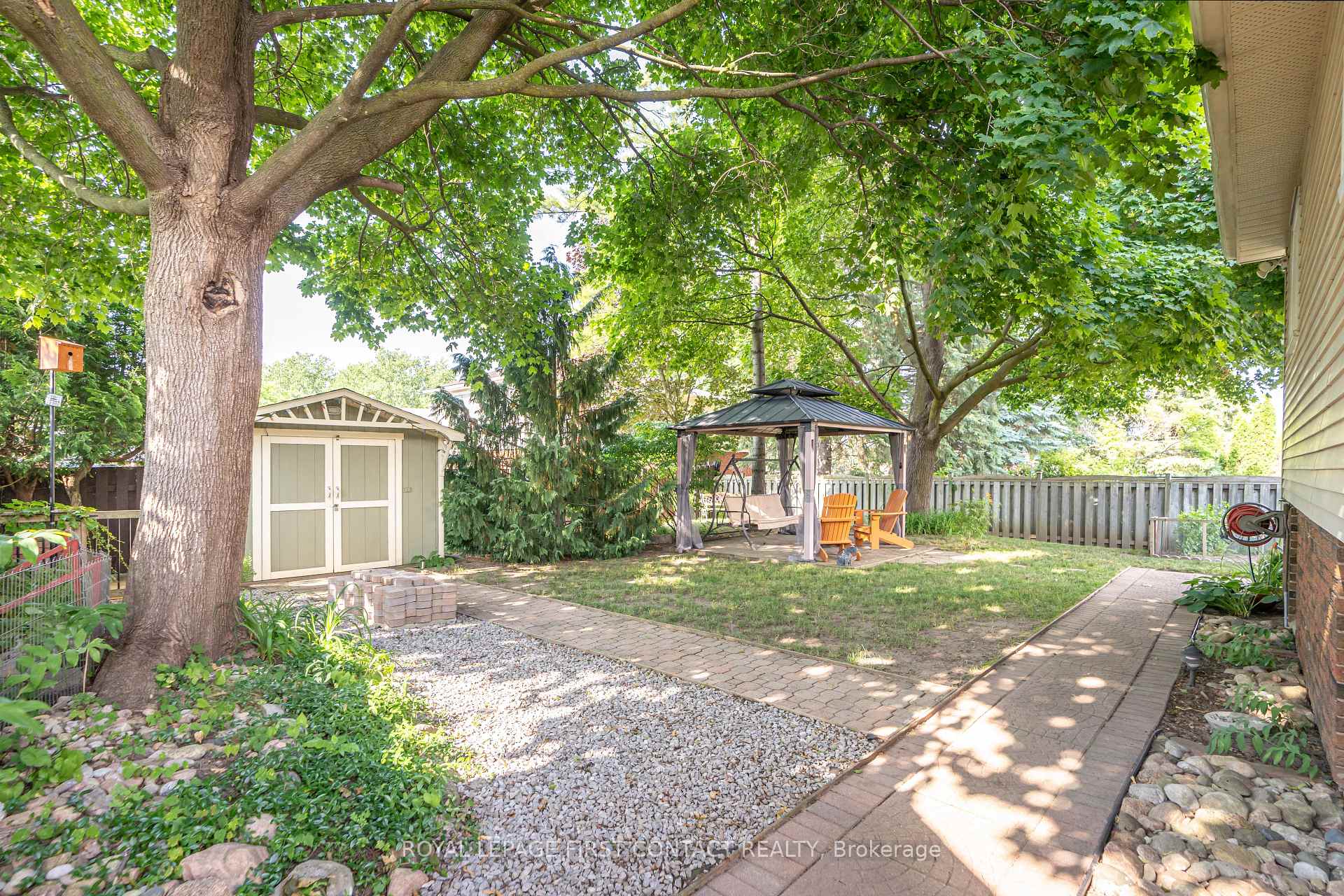 Photo 19 of 10 Grand Place, Barrie, Allandale Heights — HOMEH