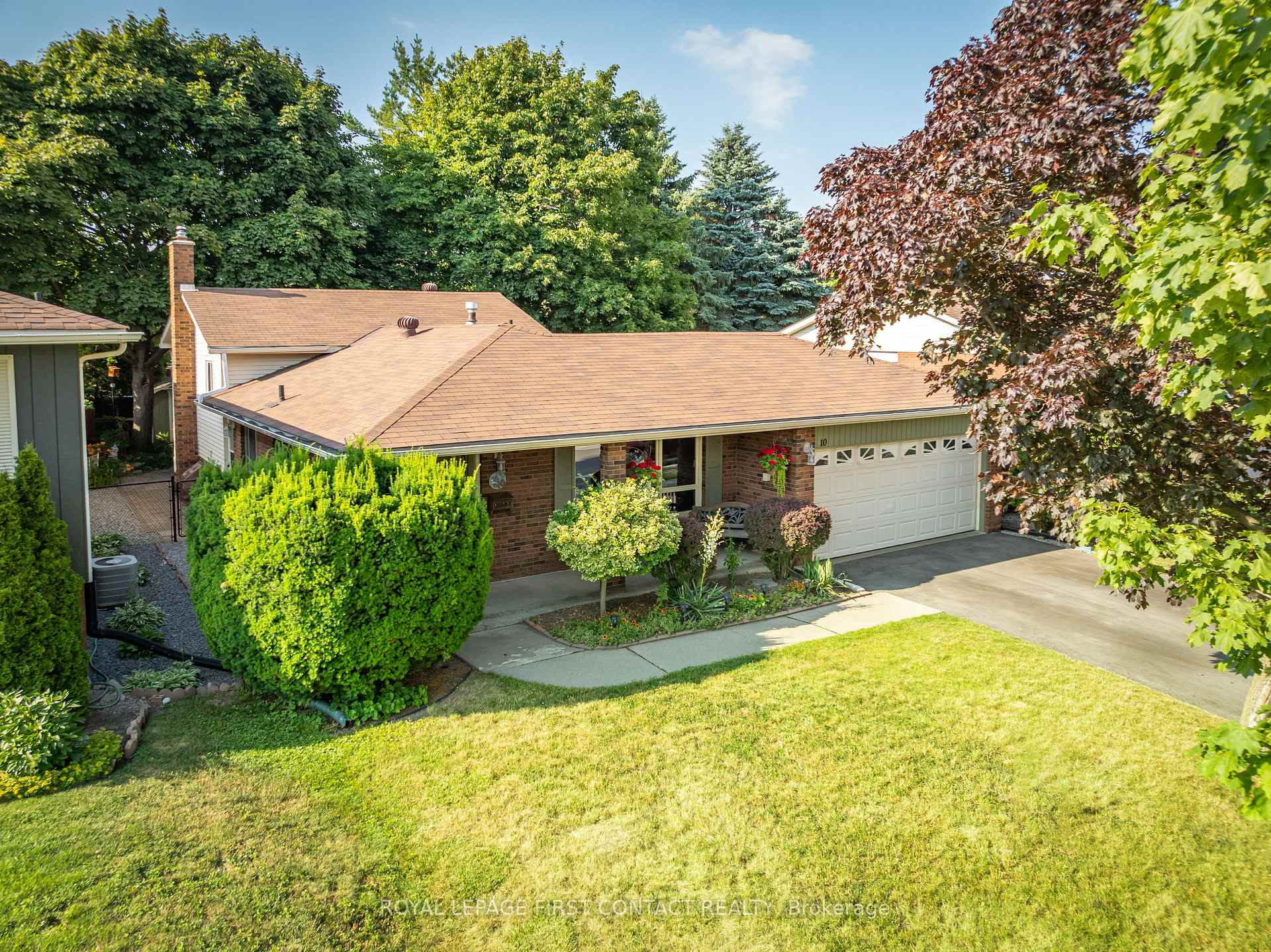 Photo 25 of 10 Grand Place, Barrie, Allandale Heights — HOMEH