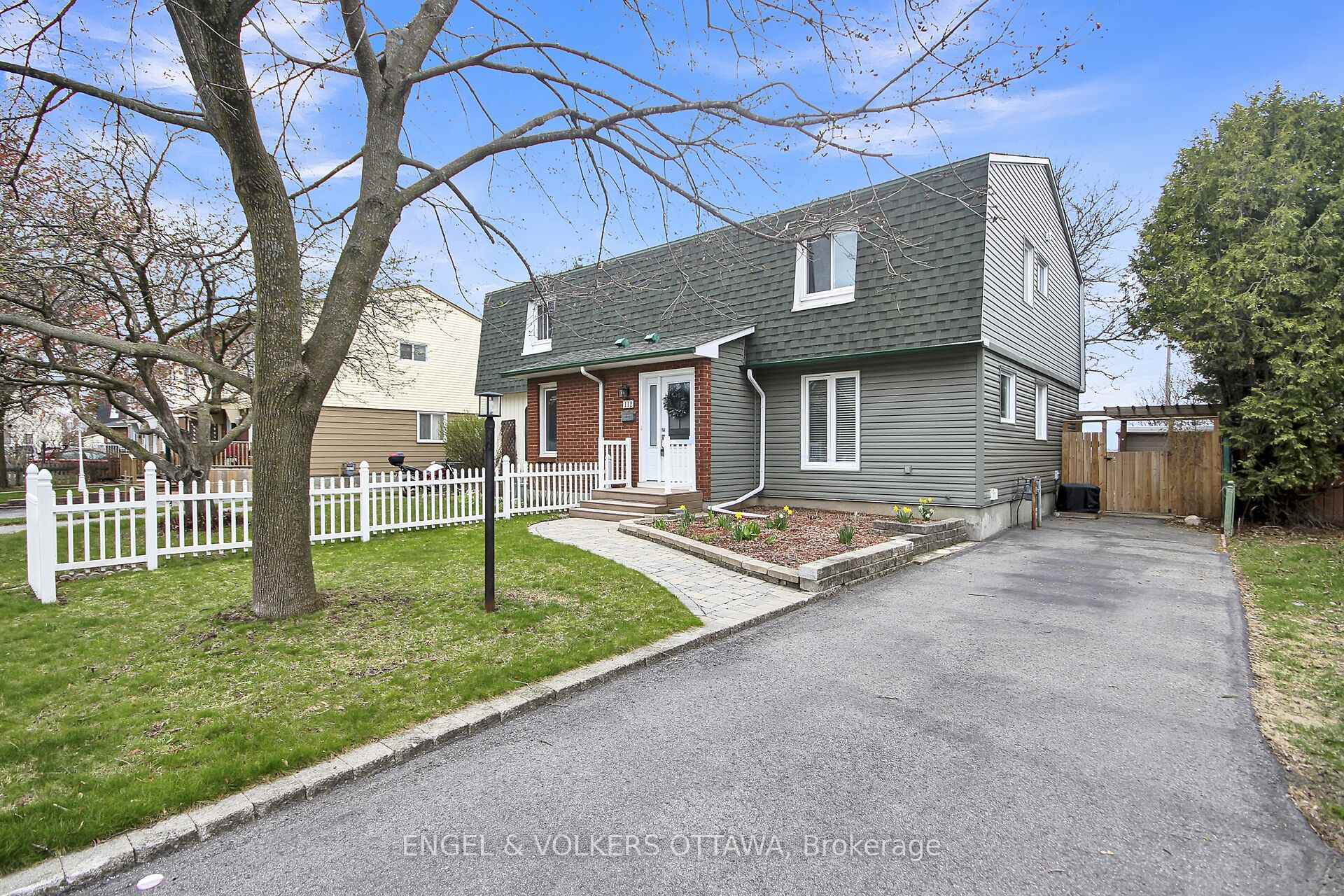 Photo 1 of 112 Fieldgate Drive, Ottawa, Barrhaven - Knollsbrook — HOMEH