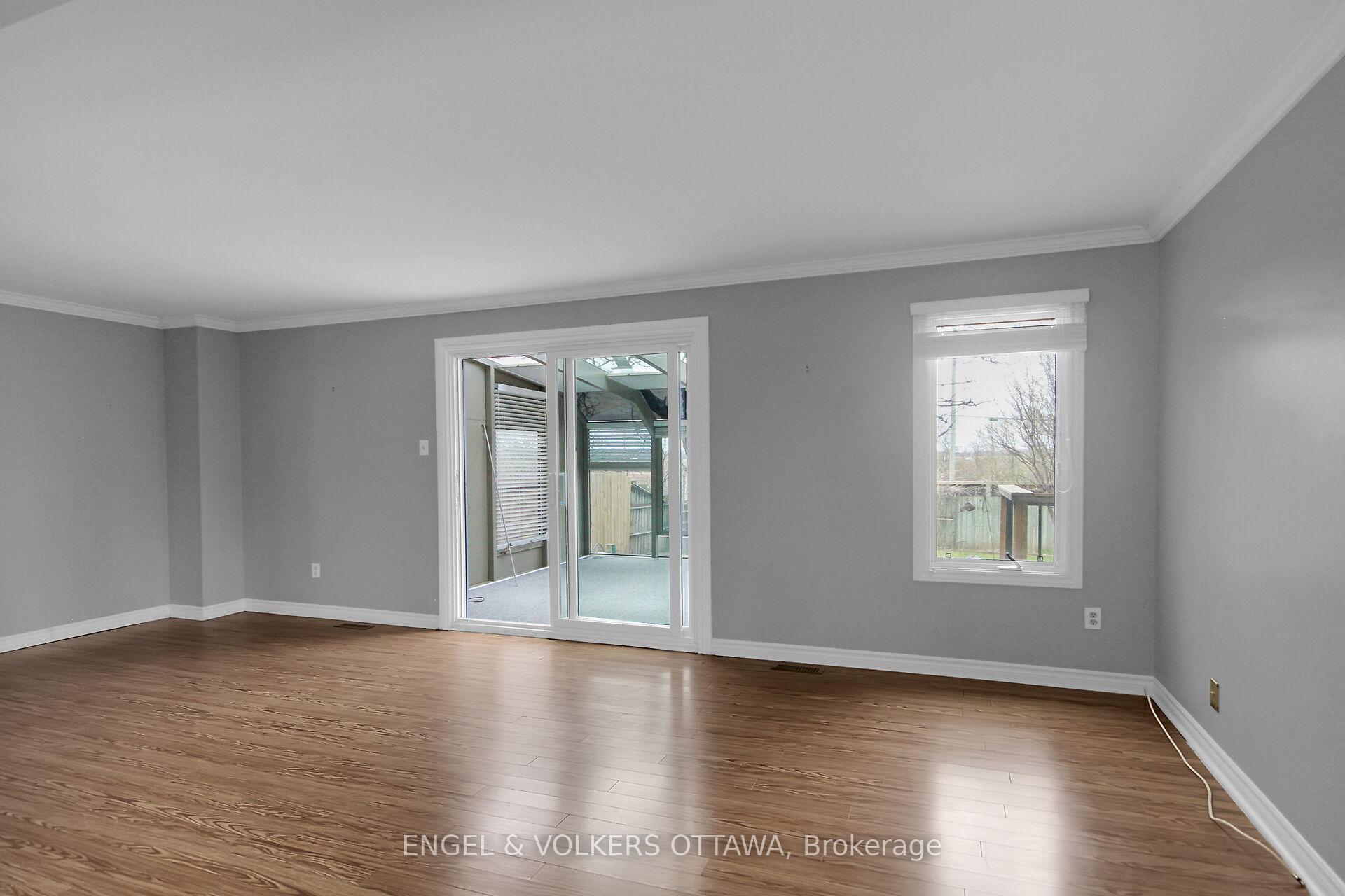 Photo 12 of 112 Fieldgate Drive, Ottawa, Barrhaven - Knollsbrook — HOMEH