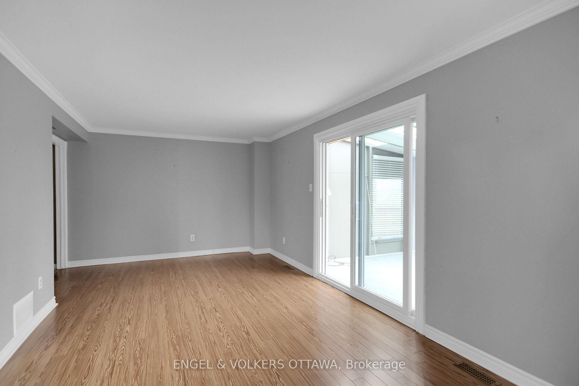 Photo 13 of 112 Fieldgate Drive, Ottawa, Barrhaven - Knollsbrook — HOMEH
