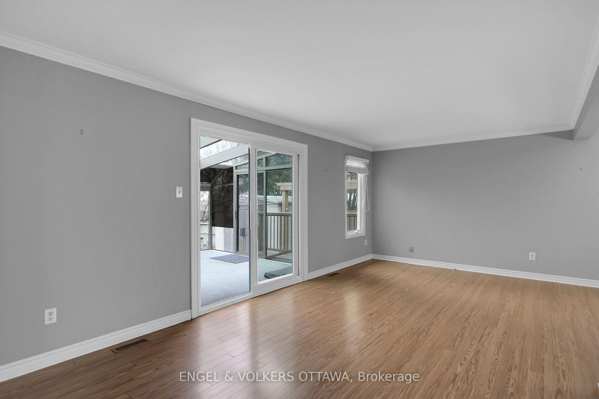 Photo 15 of 112 Fieldgate Drive, Ottawa, Barrhaven - Knollsbrook — HOMEH