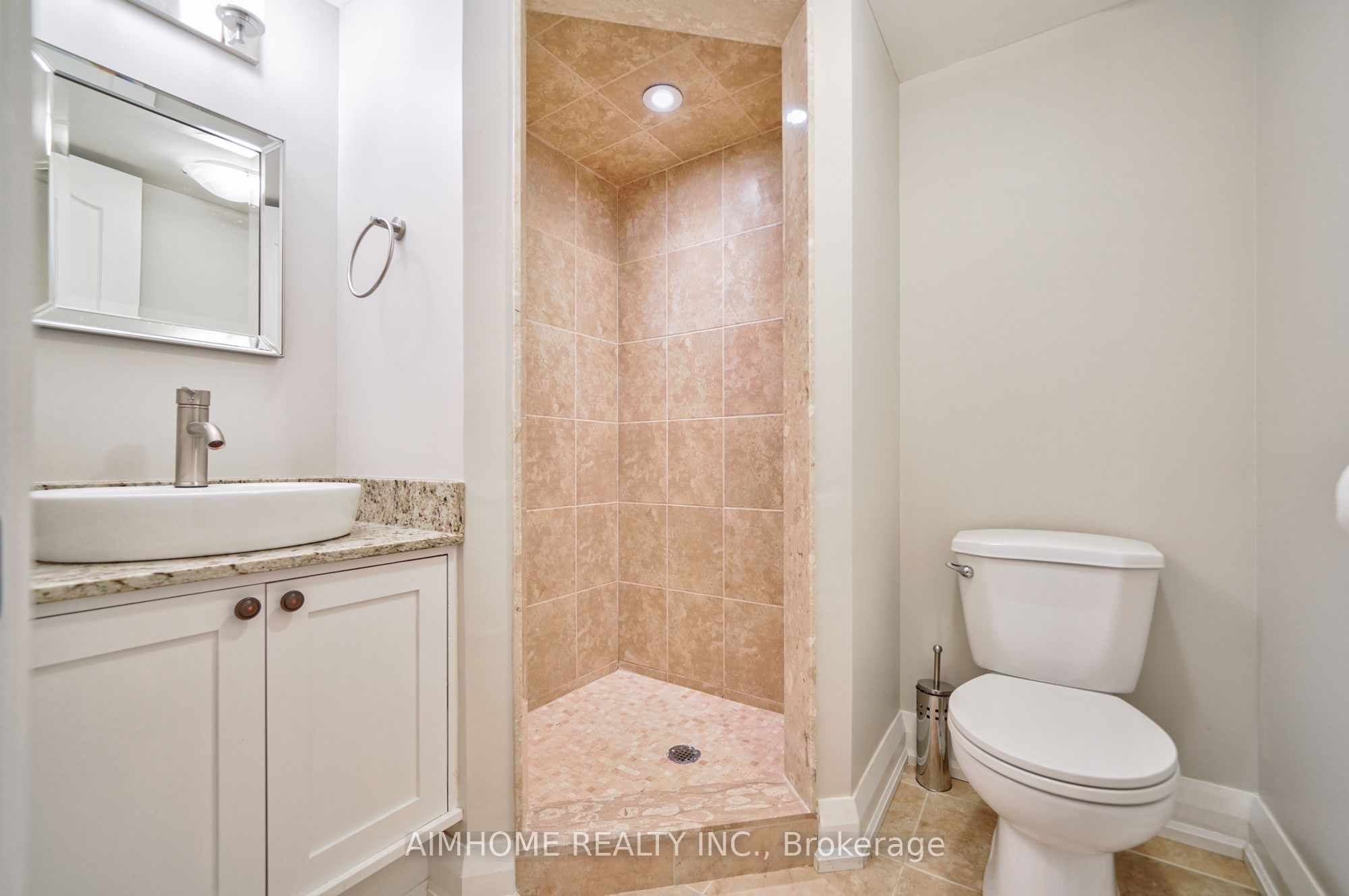 Photo 46 of 45 Darren Hill Trail, Markham, Greensborough — HOMEH