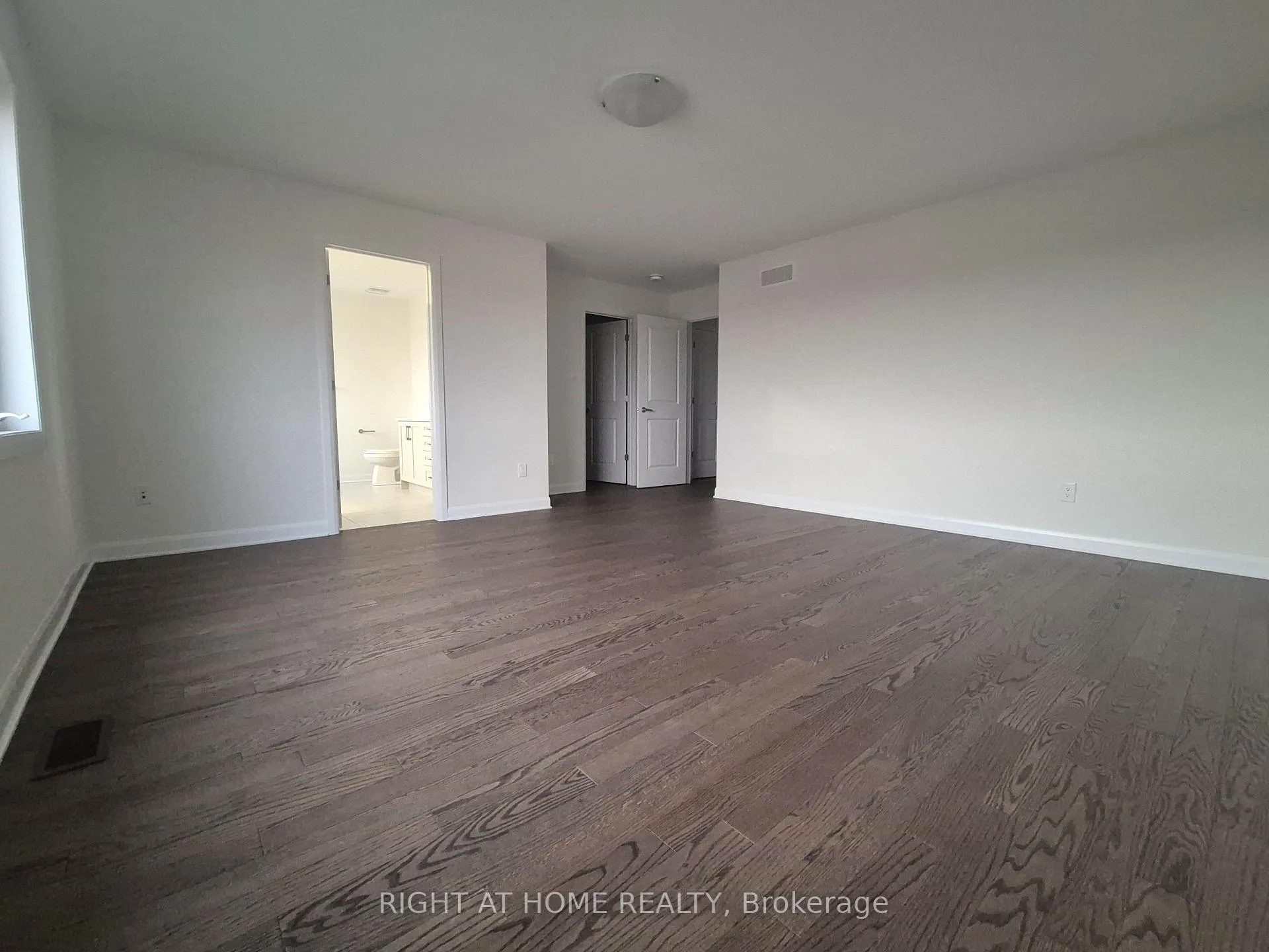 Photo 38 of 139 Invention Boulevard, Ottawa, Kanata - Morgan's Grant/South March — HOMEH