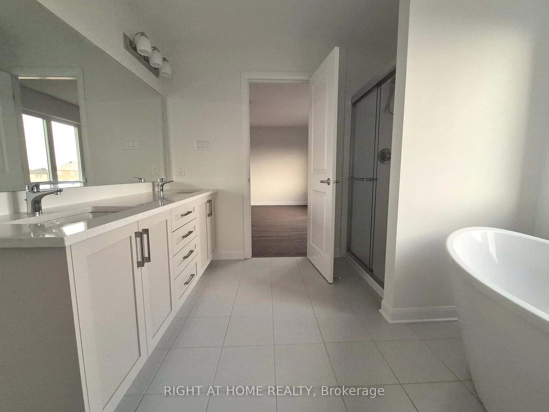 Photo 47 of 139 Invention Boulevard, Ottawa, Kanata - Morgan's Grant/South March — HOMEH