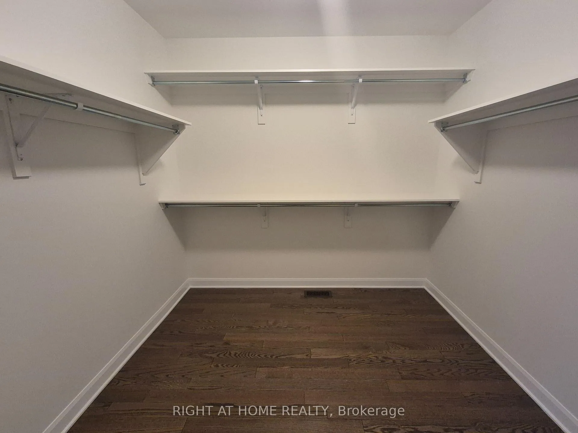 Photo 49 of 139 Invention Boulevard, Ottawa, Kanata - Morgan's Grant/South March — HOMEH