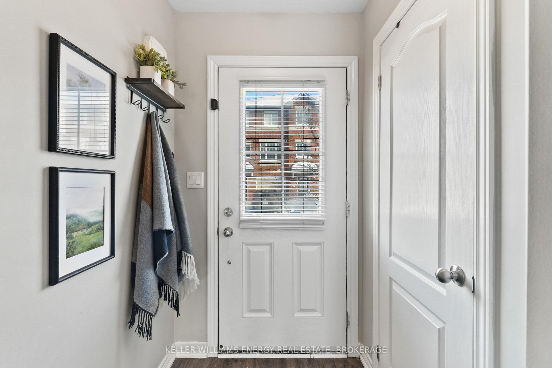 Photo 2 of 8 Ken Bromley Lane, Clarington, Bowmanville — HOMEH