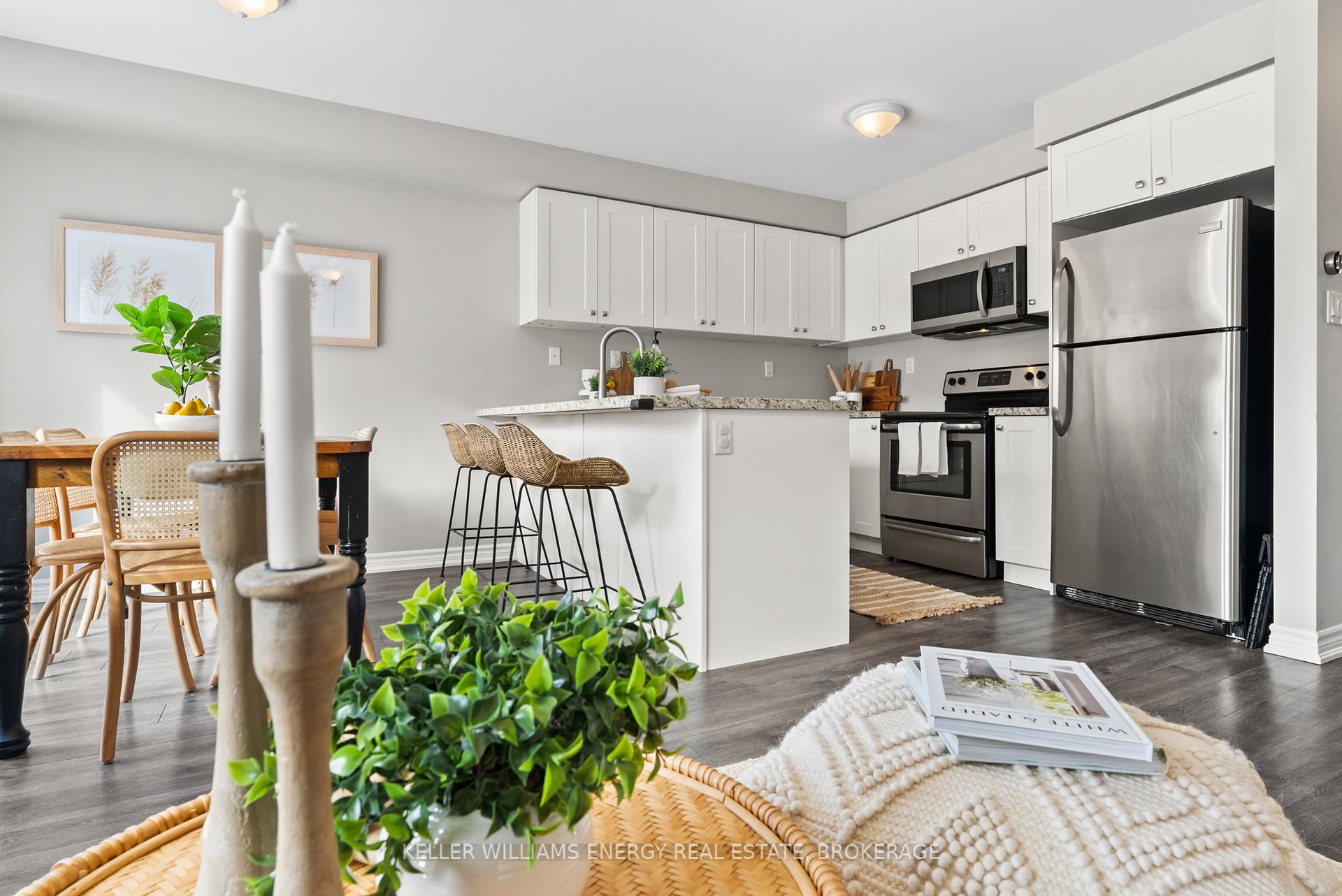 Photo 10 of 8 Ken Bromley Lane, Clarington, Bowmanville — HOMEH