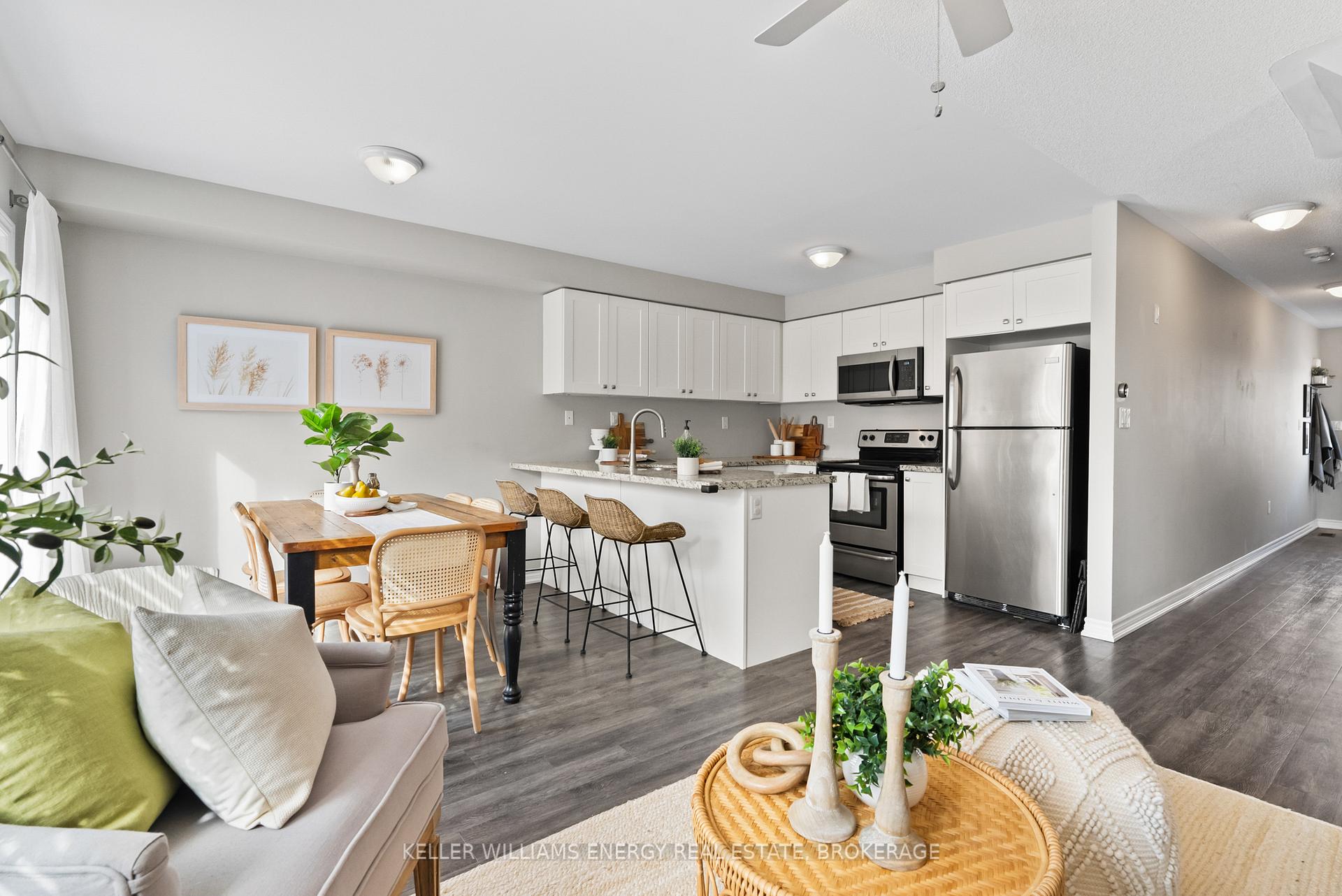 Photo 13 of 8 Ken Bromley Lane, Clarington, Bowmanville — HOMEH