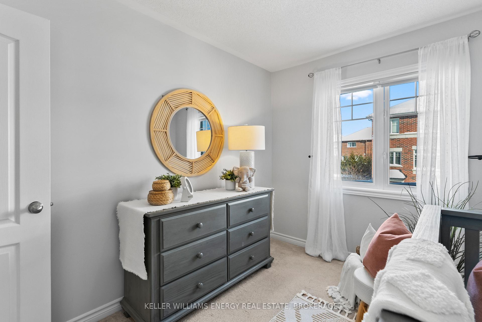 Photo 26 of 8 Ken Bromley Lane, Clarington, Bowmanville — HOMEH