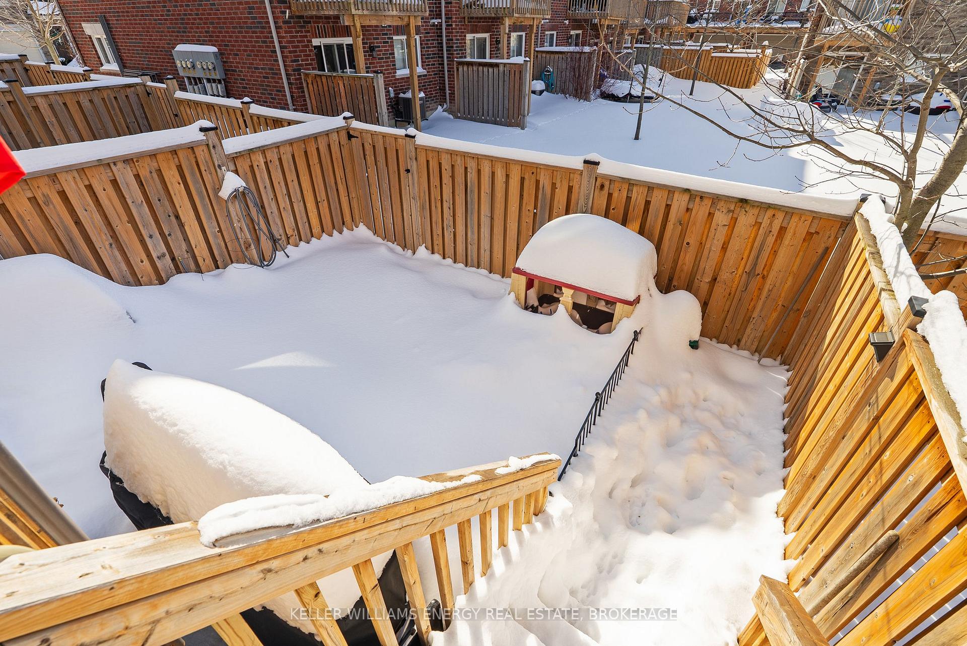 Photo 32 of 8 Ken Bromley Lane, Clarington, Bowmanville — HOMEH