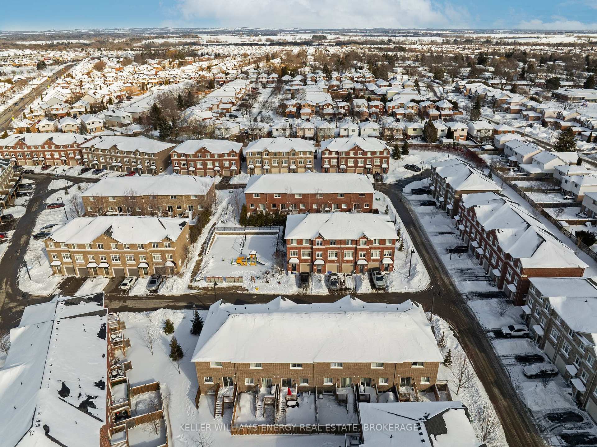 Photo 37 of 8 Ken Bromley Lane, Clarington, Bowmanville — HOMEH