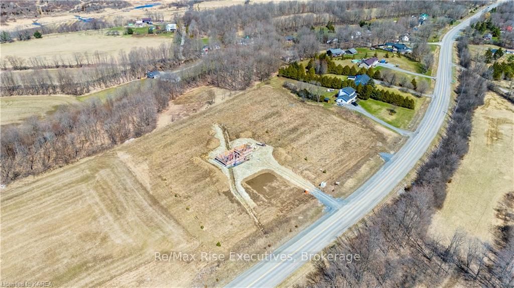 Photo 5 of 1310 Rutledge Road, Frontenac, Frontenac South — HOMEH