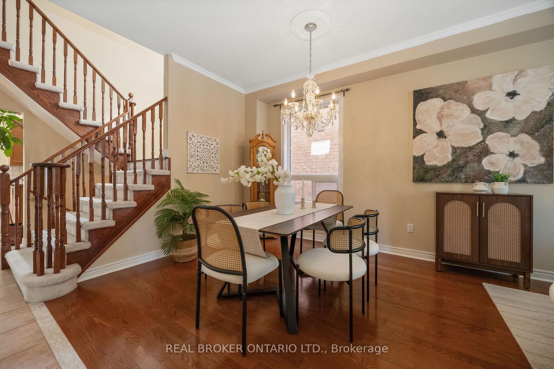 Photo 3 of 51 Haverhill Terrace, Aurora, Bayview Wellington — HOMEH