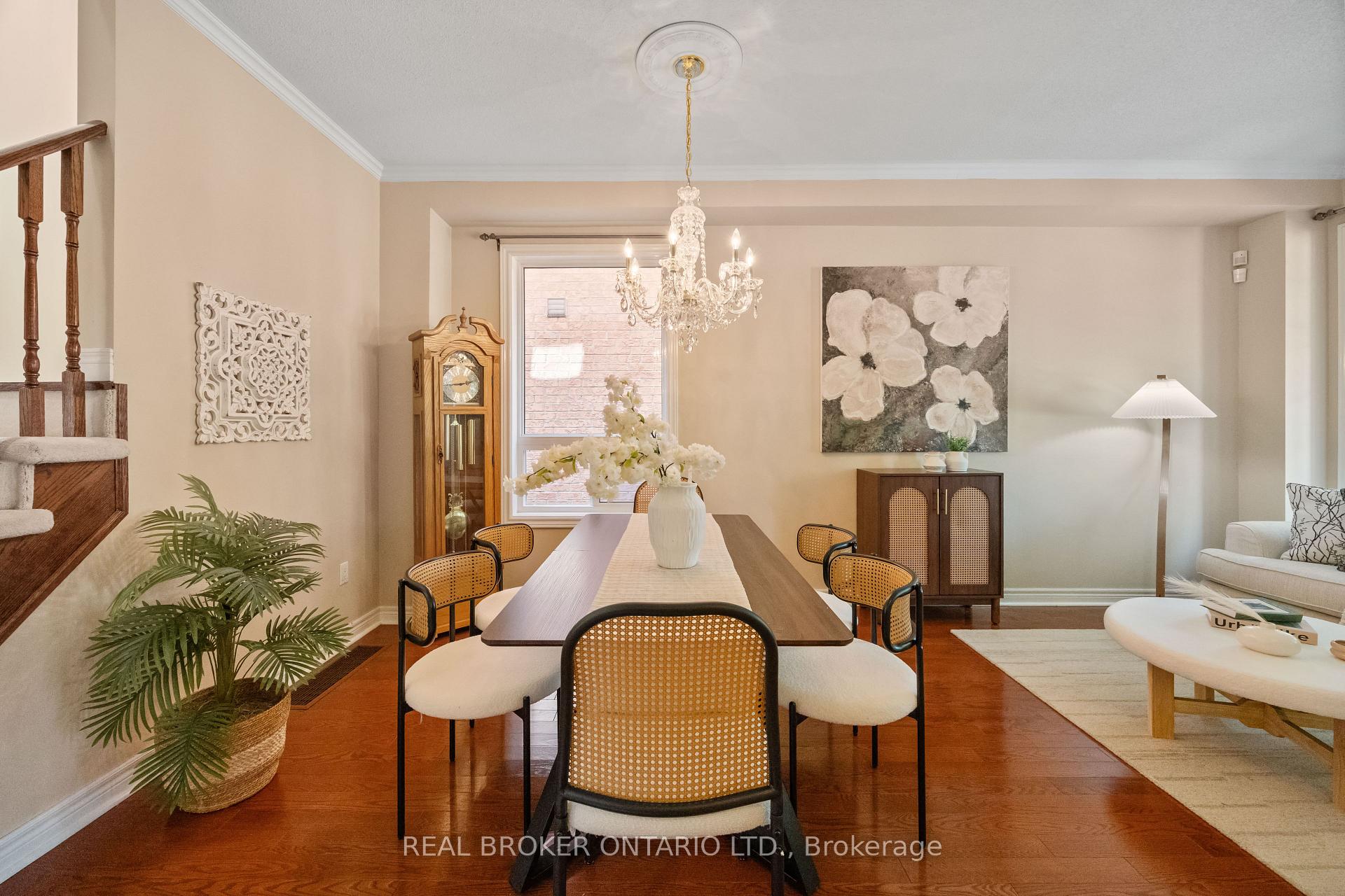 Photo 16 of 51 Haverhill Terrace, Aurora, Bayview Wellington — HOMEH