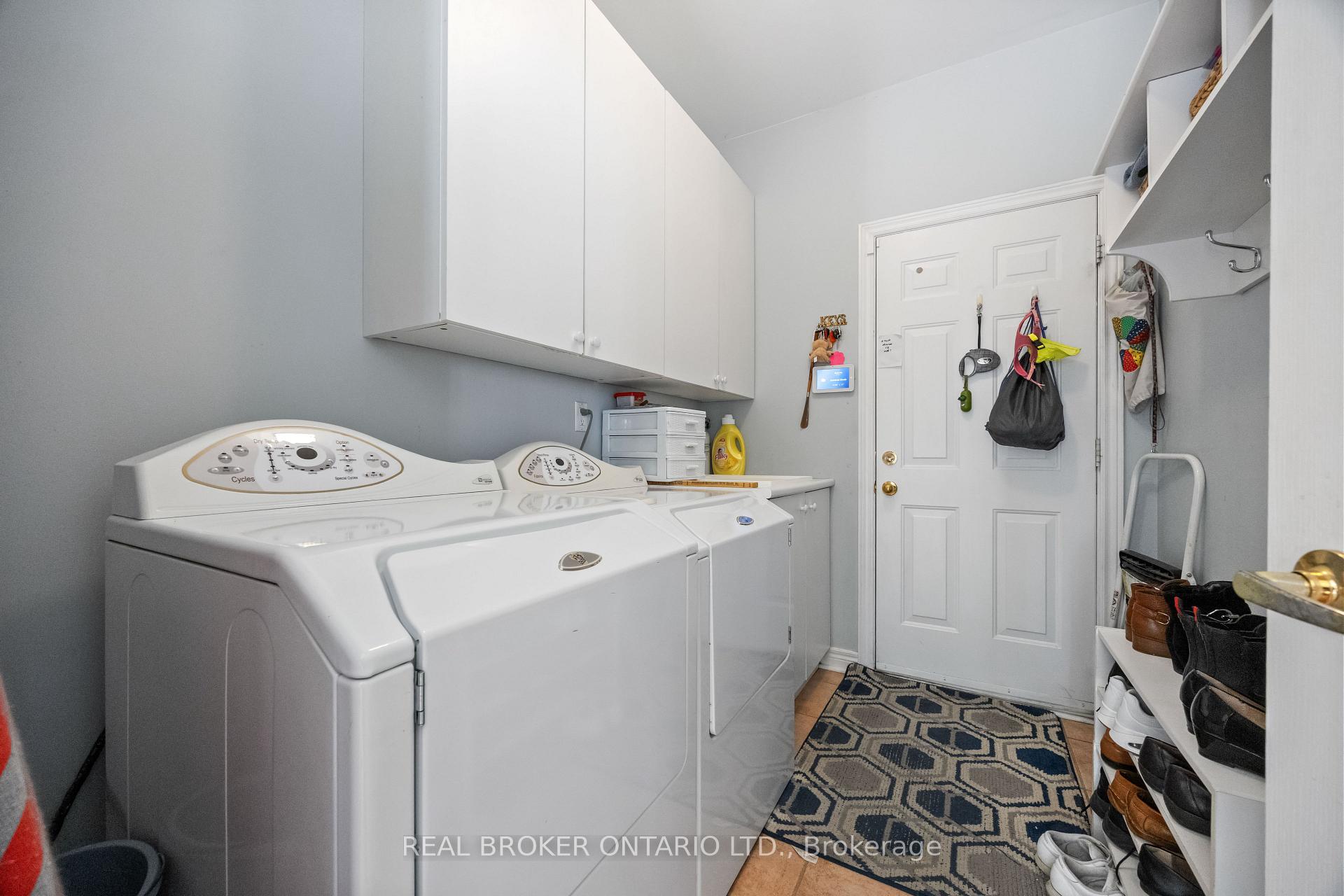 Photo 36 of 51 Haverhill Terrace, Aurora, Bayview Wellington — HOMEH