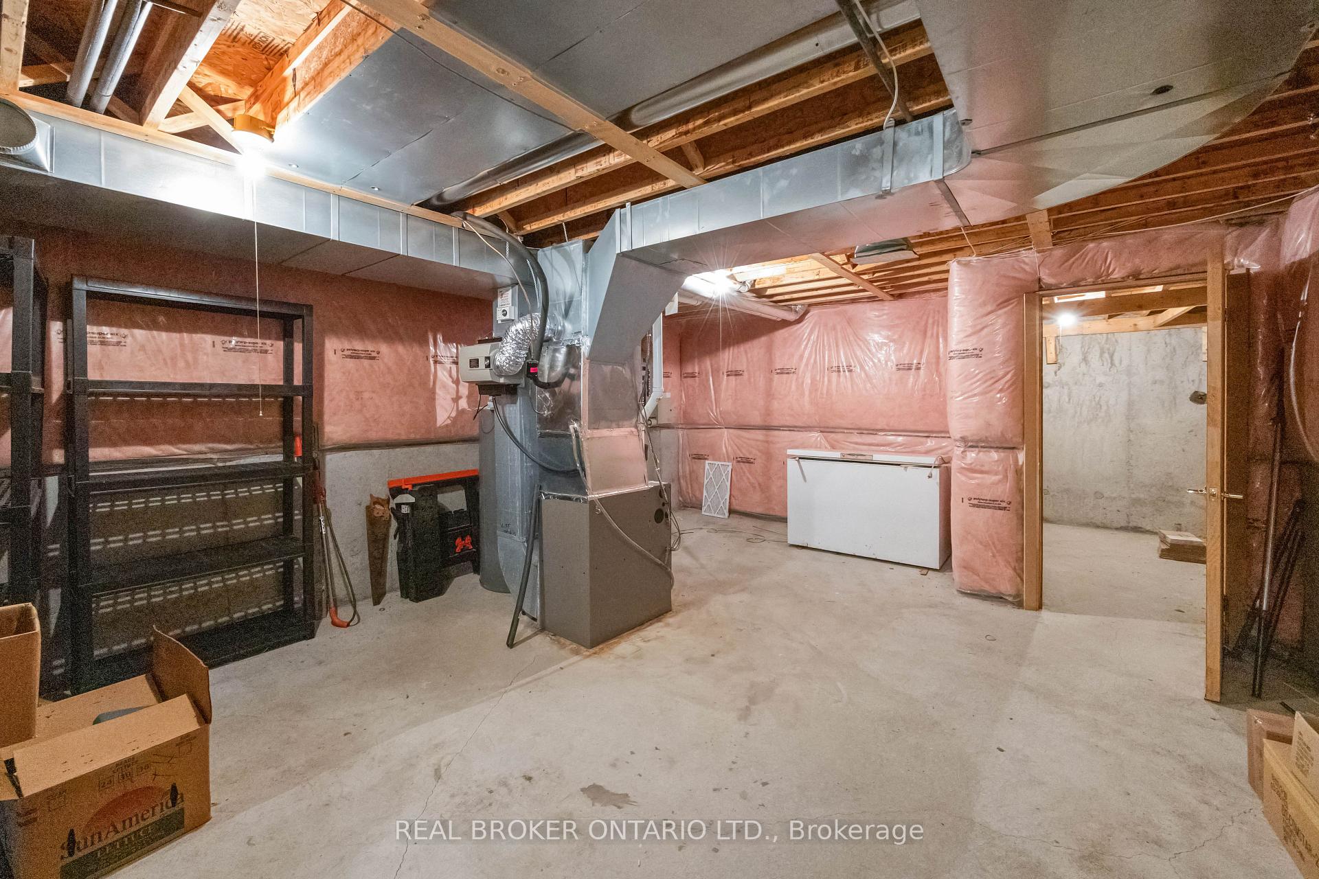 Photo 37 of 51 Haverhill Terrace, Aurora, Bayview Wellington — HOMEH
