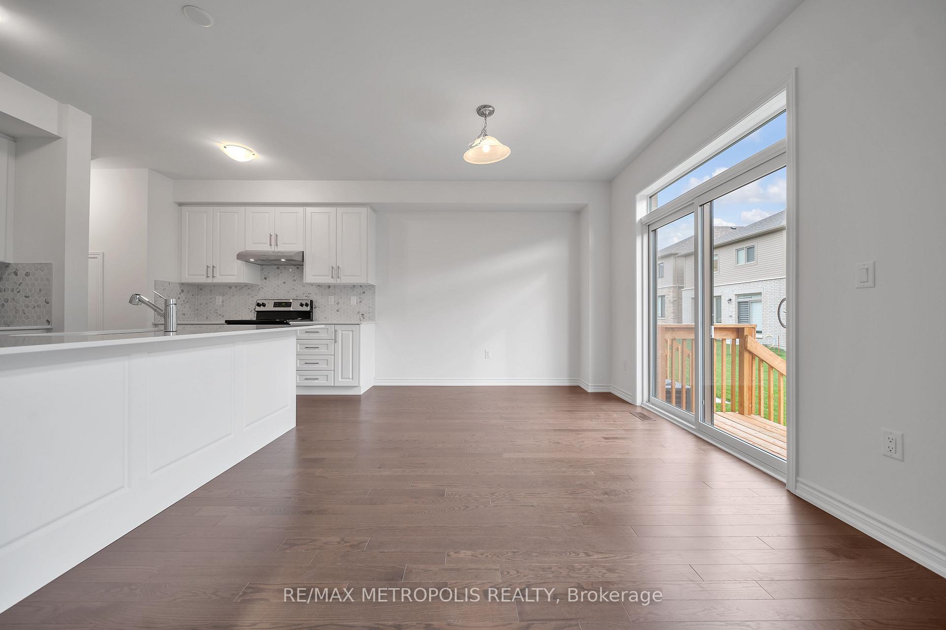 Photo 9 of 26 Gemini Drive, Barrie, Rural Barrie Southeast — HOMEH