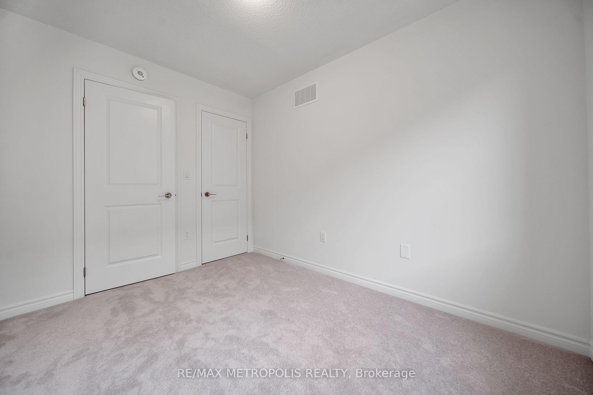 Photo 14 of 26 Gemini Drive, Barrie, Rural Barrie Southeast — HOMEH