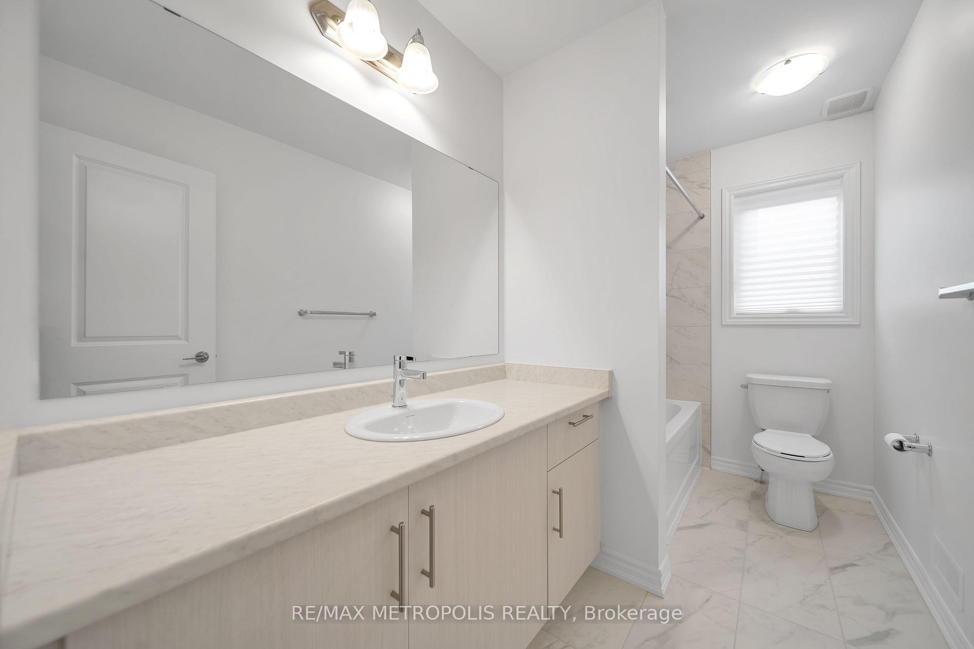 Photo 16 of 26 Gemini Drive, Barrie, Rural Barrie Southeast — HOMEH
