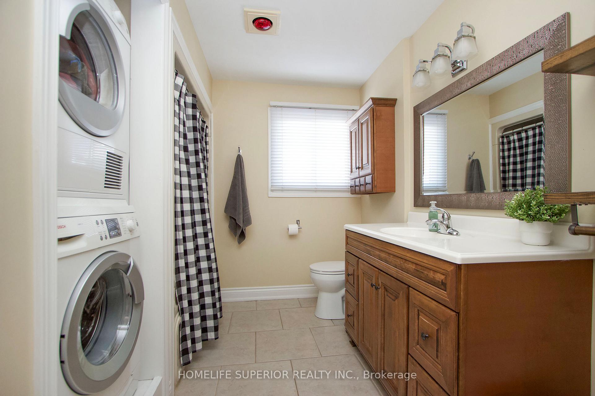 Photo 19 of 34 Phair Avenue E, Clarington, Courtice — HOMEH