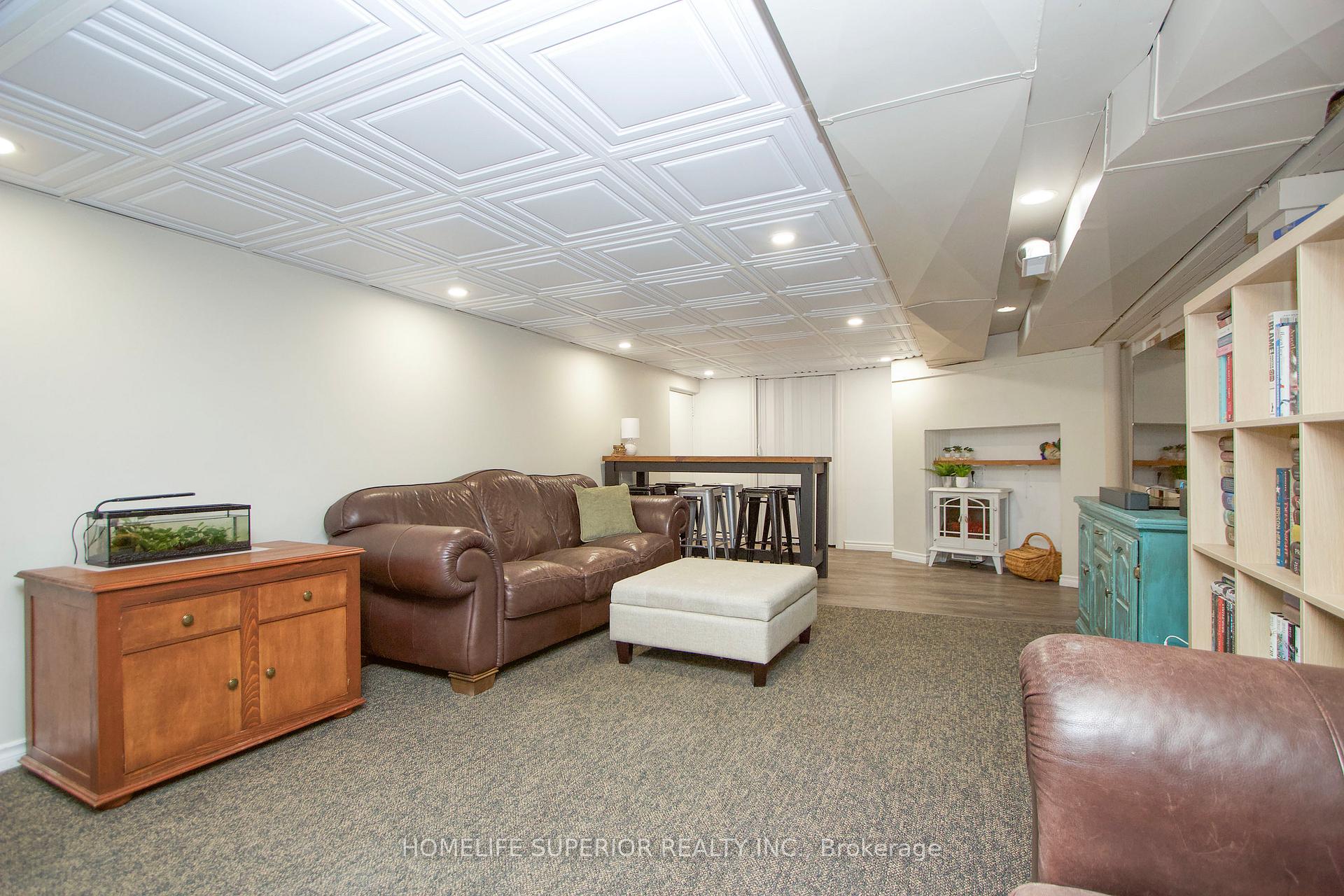 Photo 28 of 34 Phair Avenue E, Clarington, Courtice — HOMEH