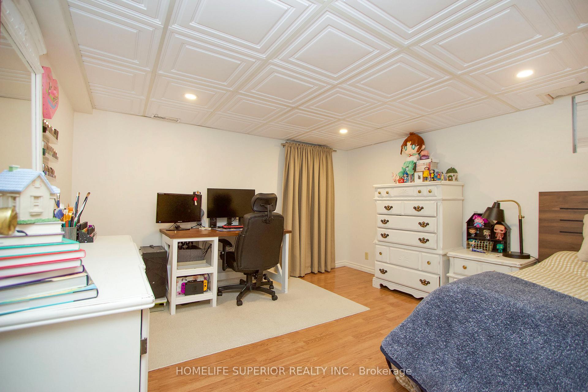 Photo 30 of 34 Phair Avenue E, Clarington, Courtice — HOMEH
