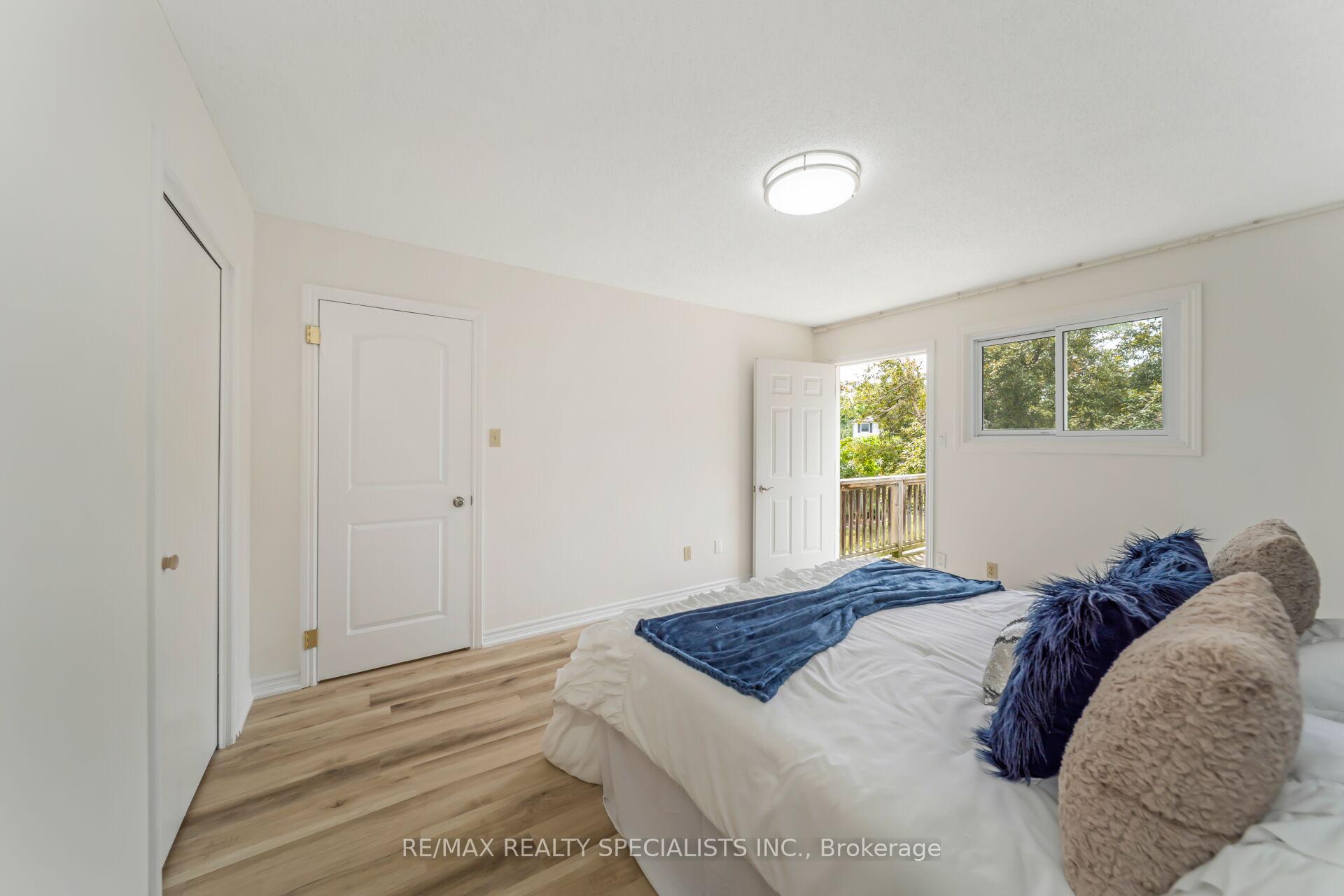 Photo 30 of 65 Bronte Crescent, Barrie, Letitia Heights — HOMEH