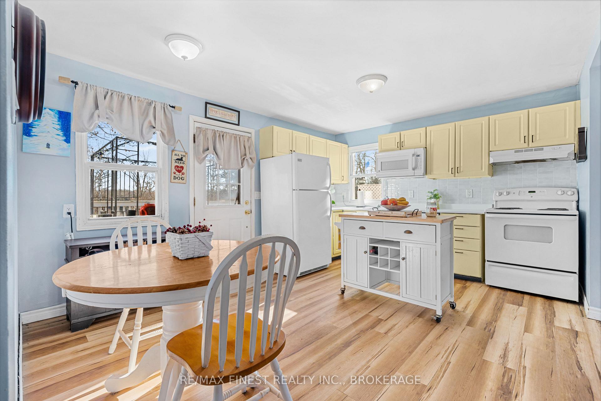 Photo 4 of 6432 Craig Road, Frontenac, Frontenac South — HOMEH