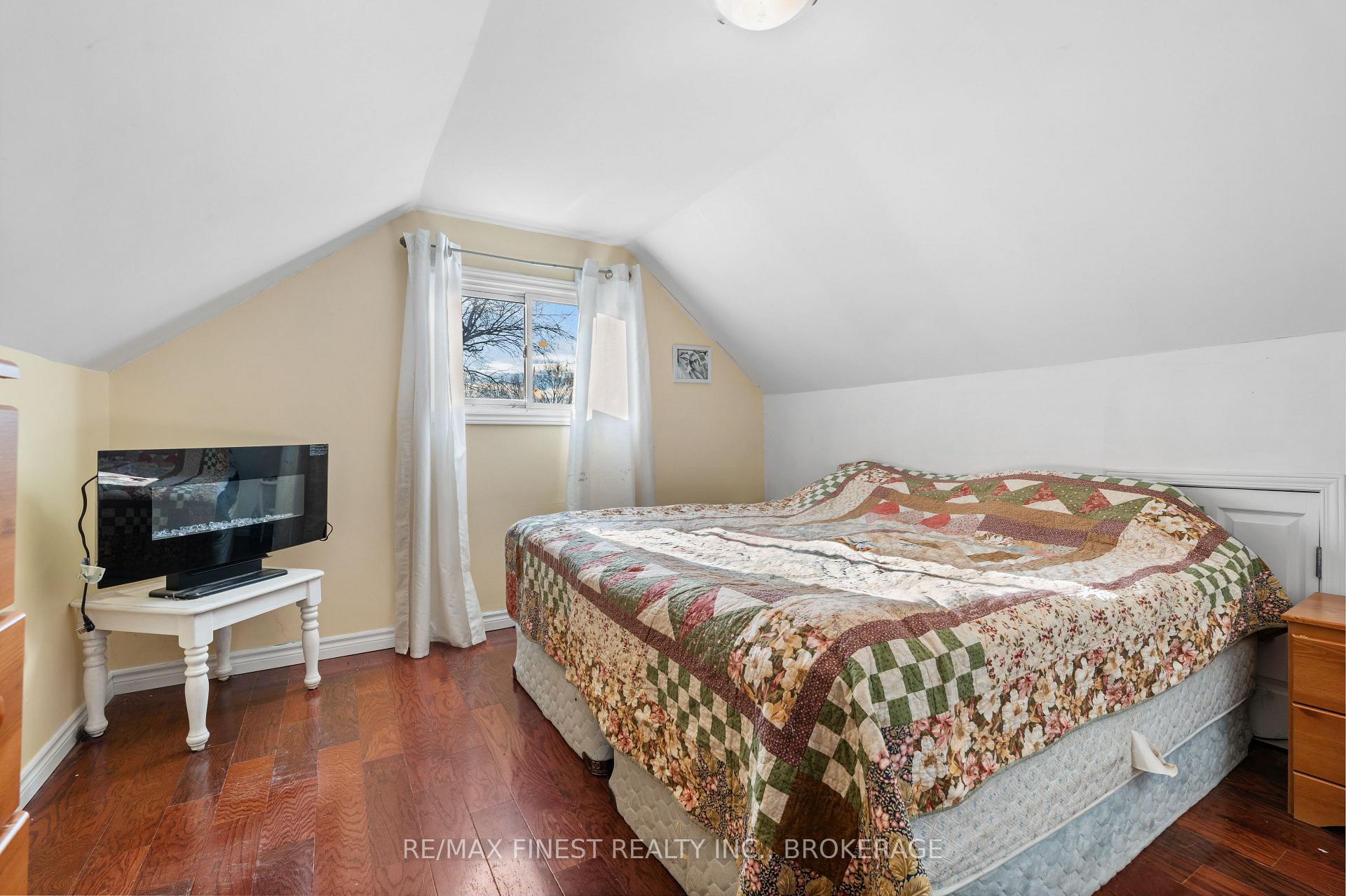 Photo 17 of 6432 Craig Road, Frontenac, Frontenac South — HOMEH