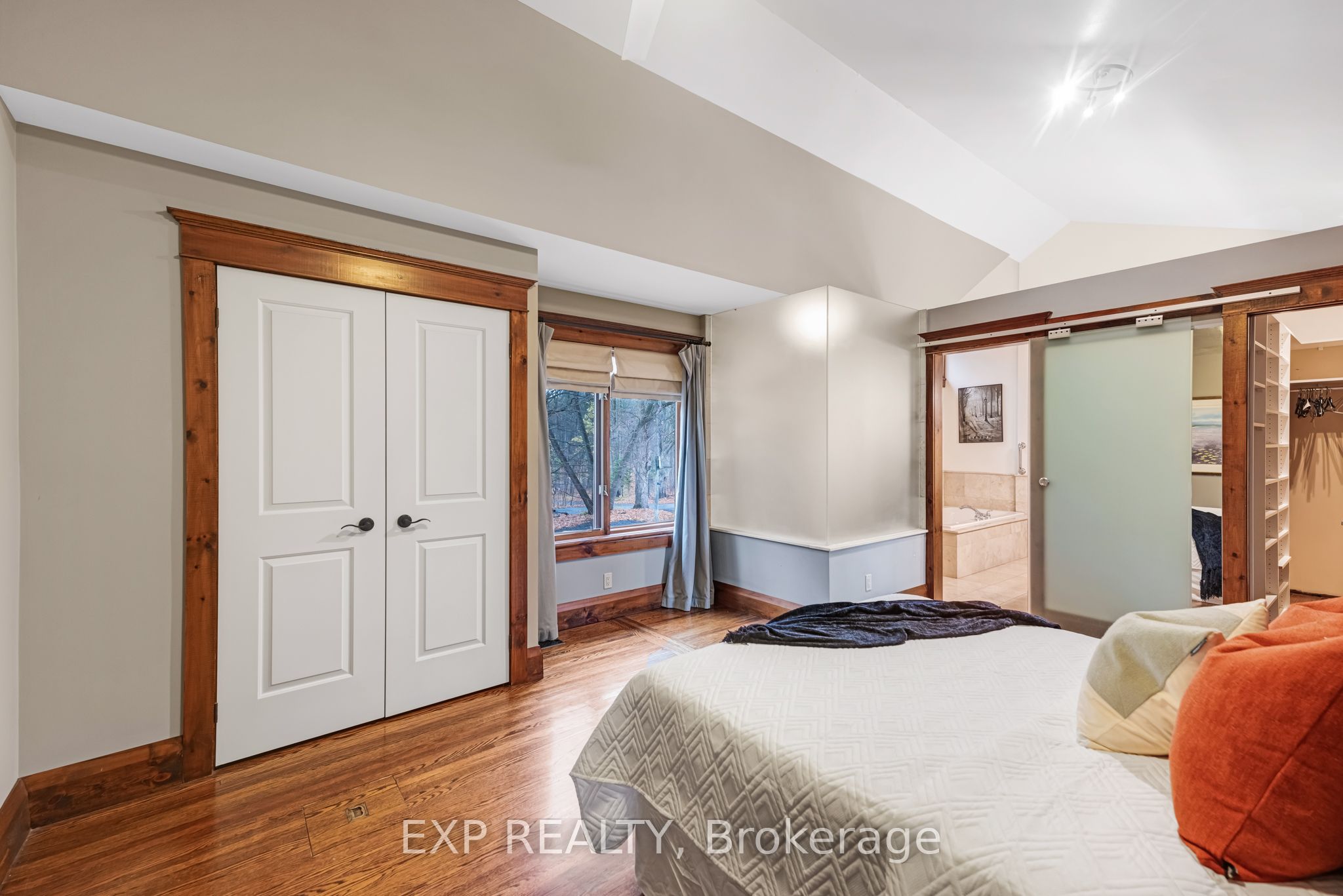 Photo 76 of 18340 Bathurst Street, King, Rural King — HOMEH