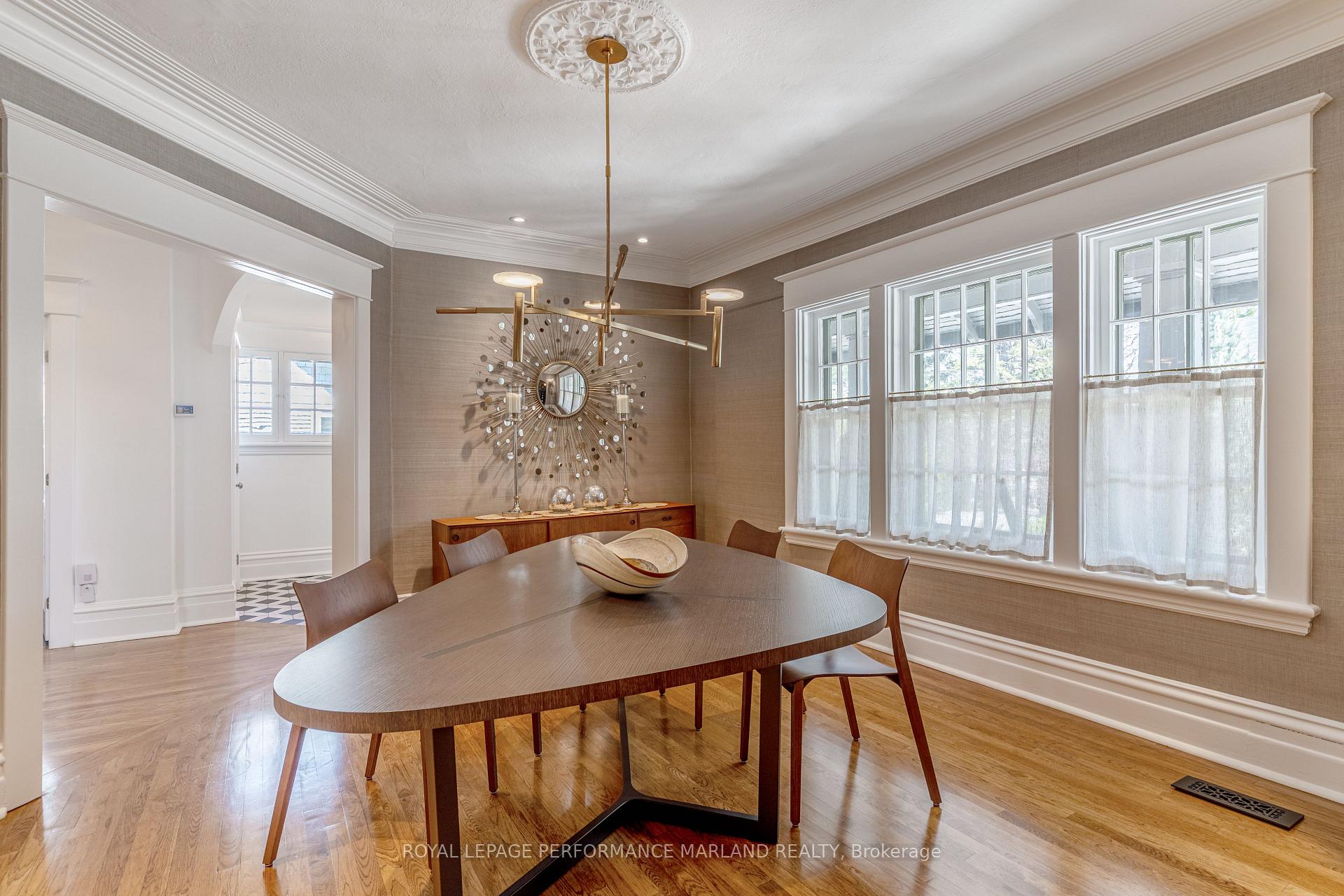 Photo 5 of 540 Highland Avenue, Ottawa, McKellar/Highland — HOMEH