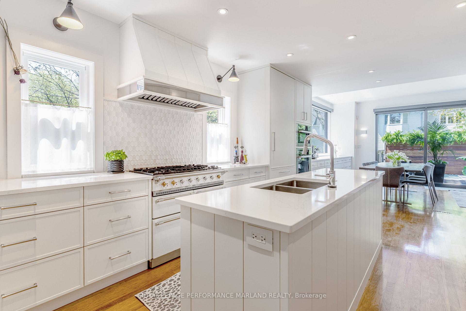 Photo 14 of 540 Highland Avenue, Ottawa, McKellar/Highland — HOMEH