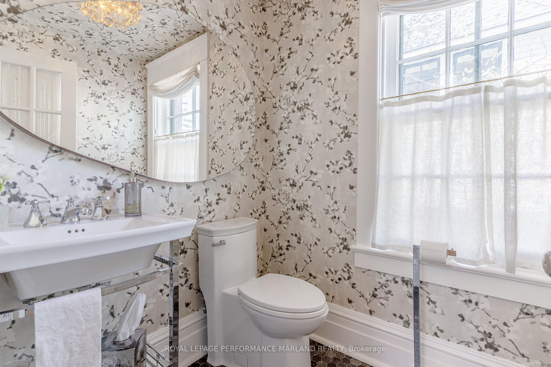 Photo 31 of 540 Highland Avenue, Ottawa, McKellar/Highland — HOMEH