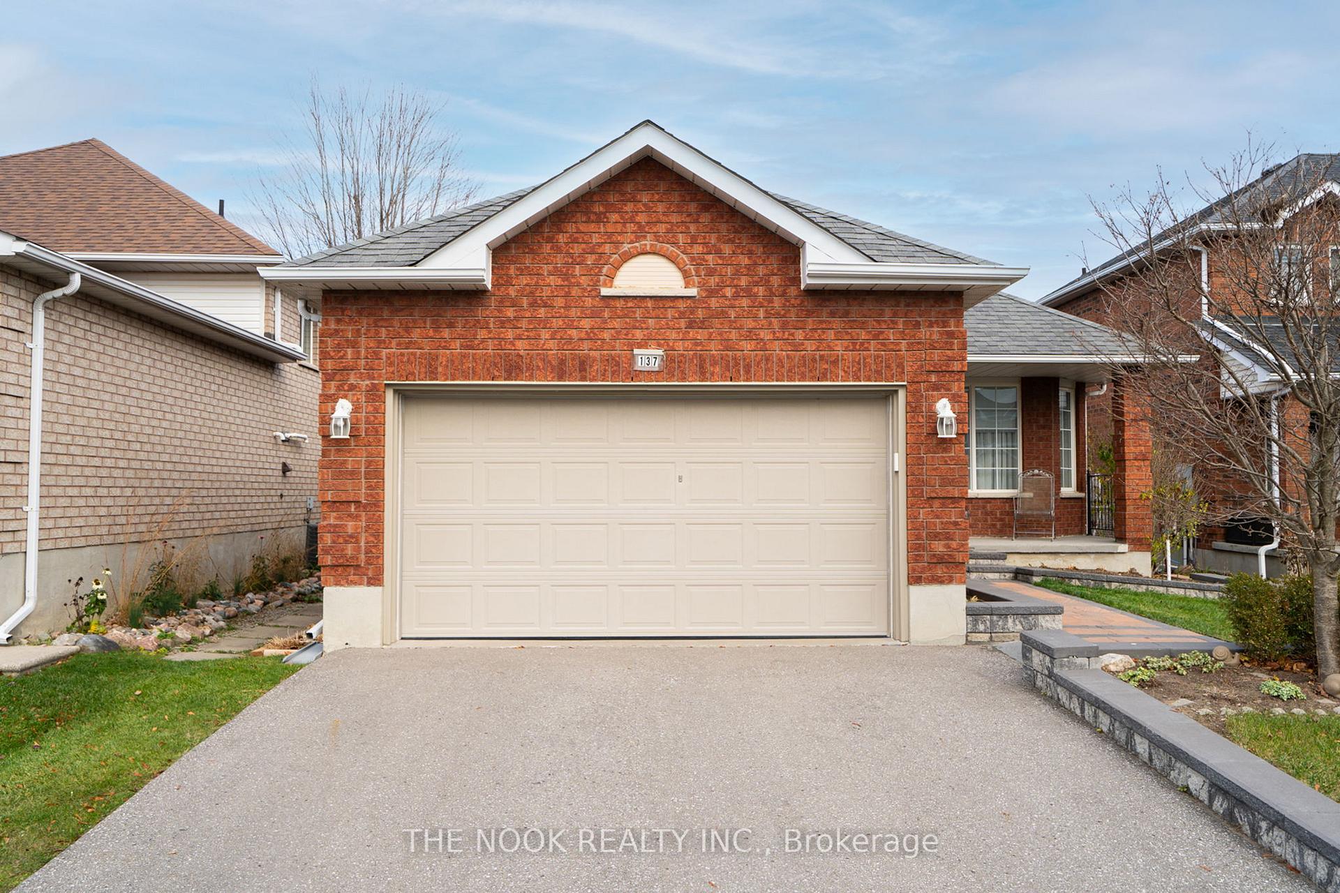 Photo 1 of 137 West Side Drive, Clarington, Bowmanville — HOMEH