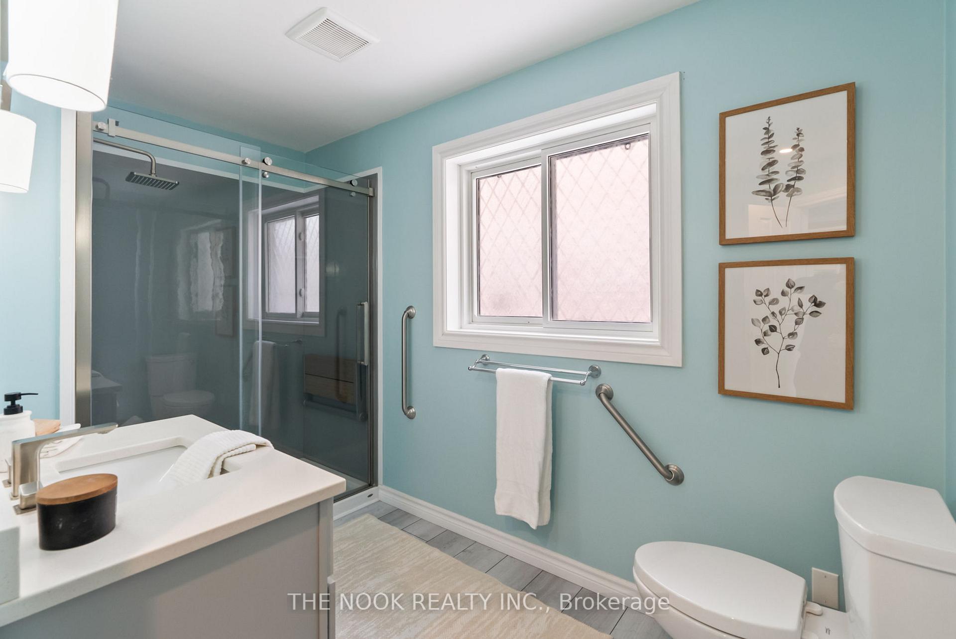 Photo 17 of 137 West Side Drive, Clarington, Bowmanville — HOMEH