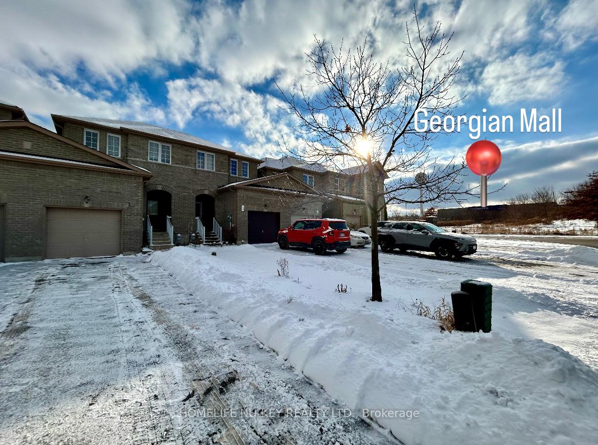 Photo 2 of 7 Arch Brown Court, Barrie, East Bayfield — HOMEH