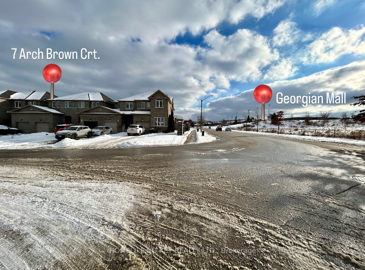 Photo 3 of 7 Arch Brown Court, Barrie, East Bayfield — HOMEH
