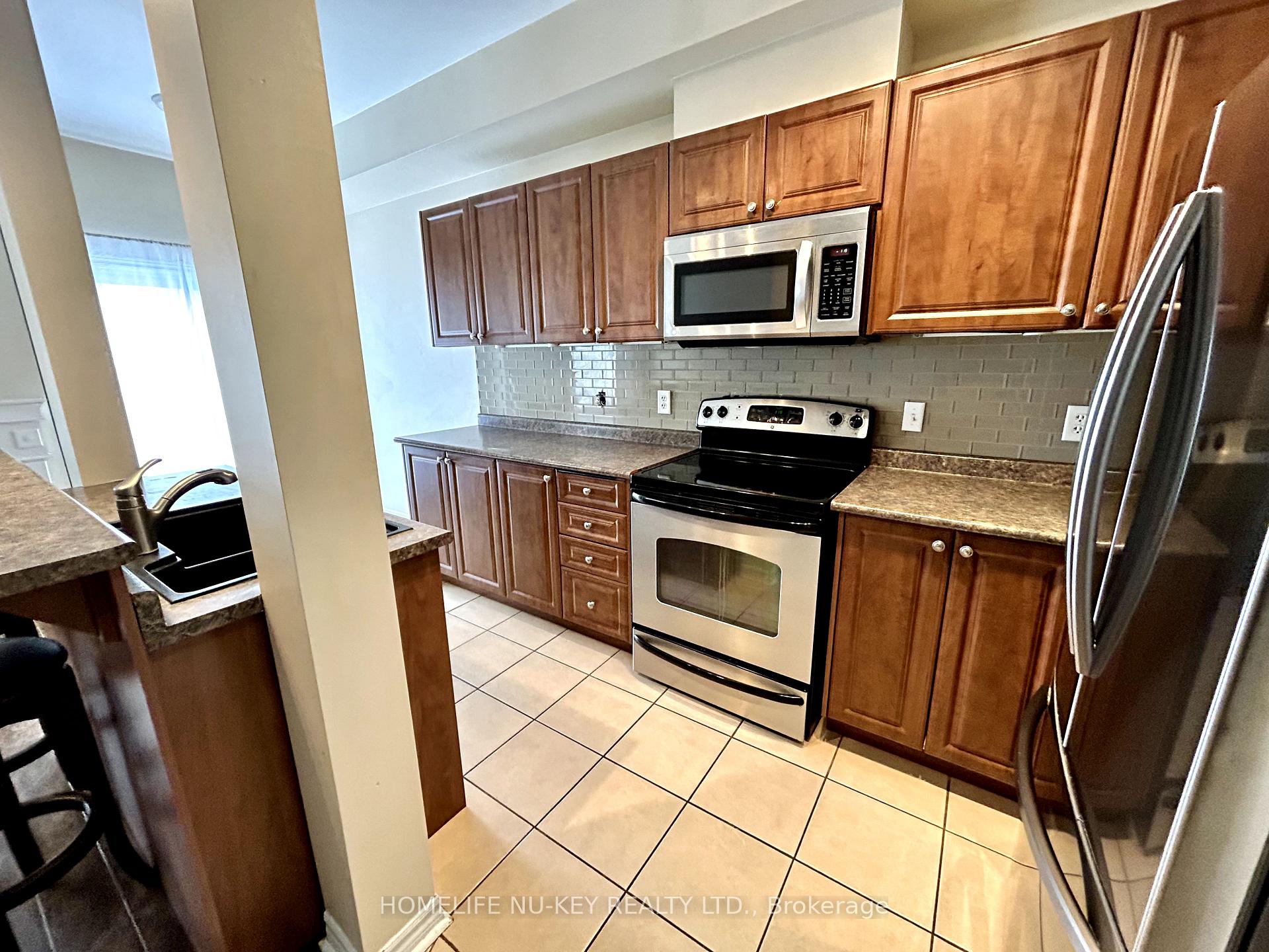 Photo 6 of 7 Arch Brown Court, Barrie, East Bayfield — HOMEH