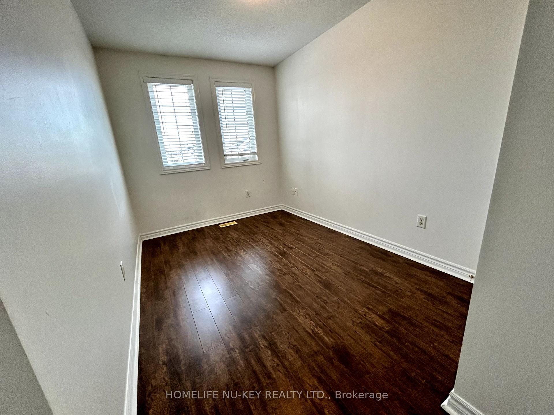 Photo 13 of 7 Arch Brown Court, Barrie, East Bayfield — HOMEH