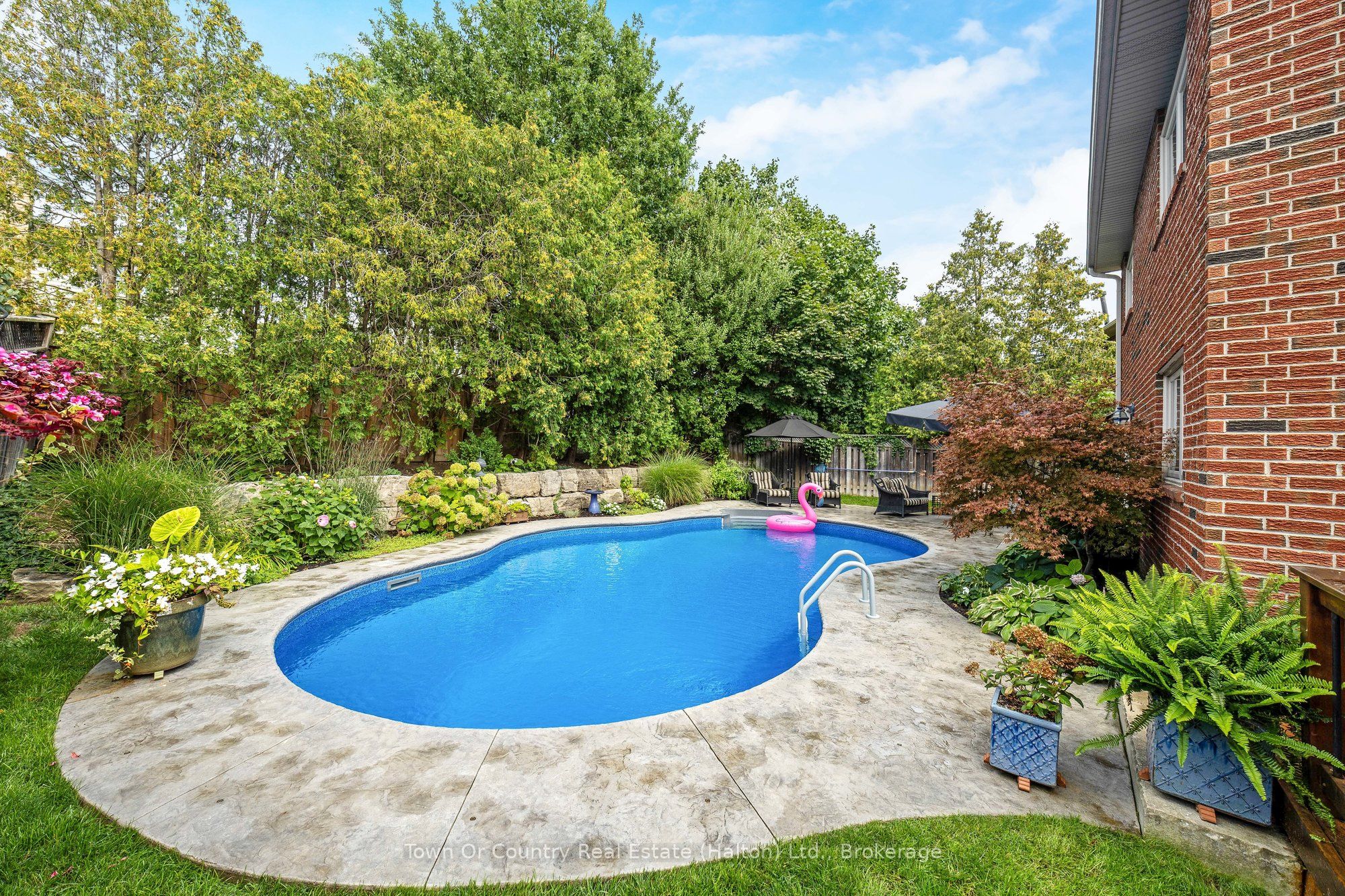 Photo 2 of 491 White Drive, Milton, Timberlea — HOMEH