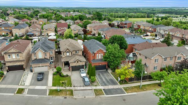Photo 56 of 16 Shady Glen Crescent, Caledon, Bolton East — HOMEH